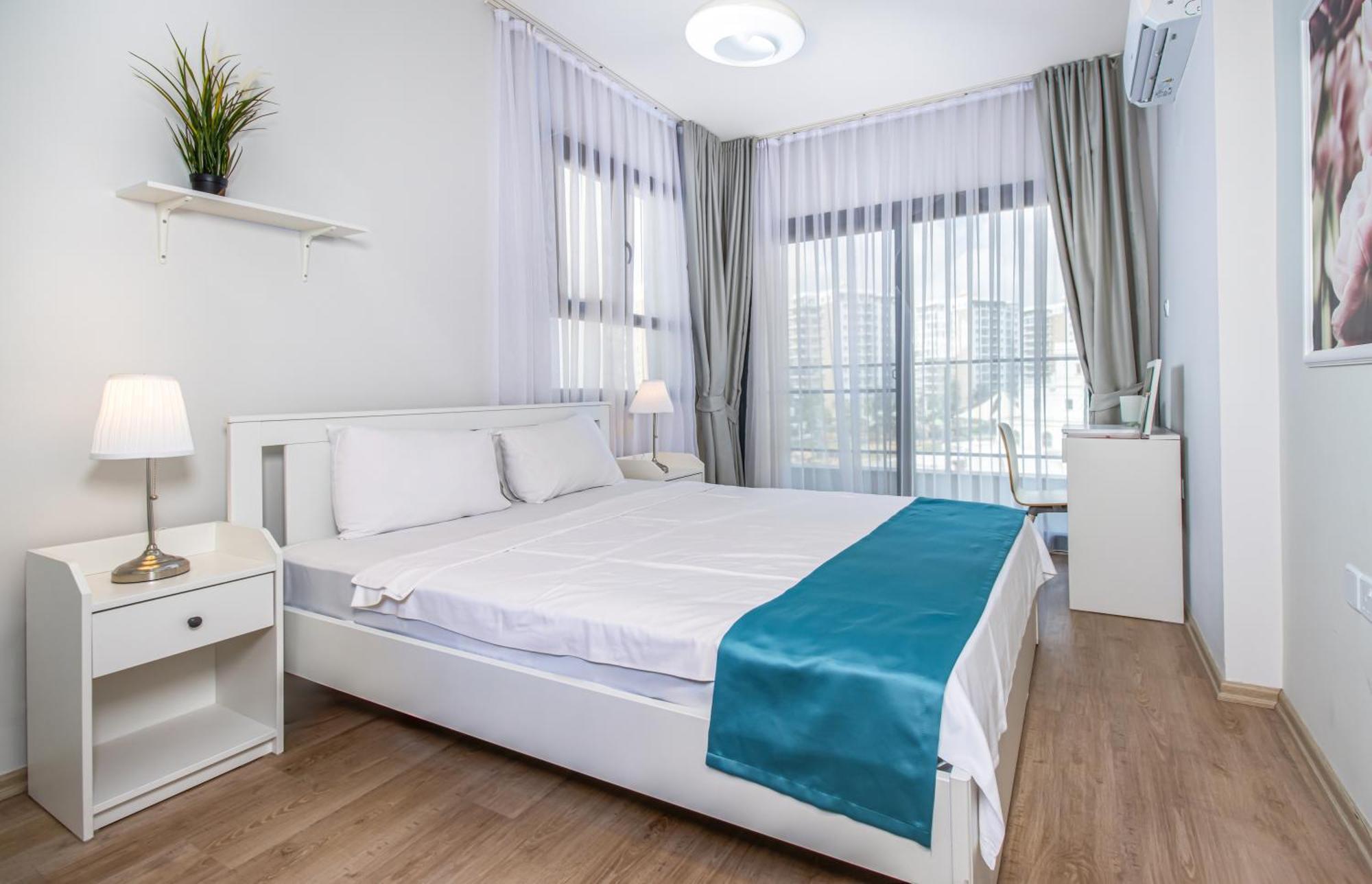 Apartment Amelius Pool In Caesar Spa, Long