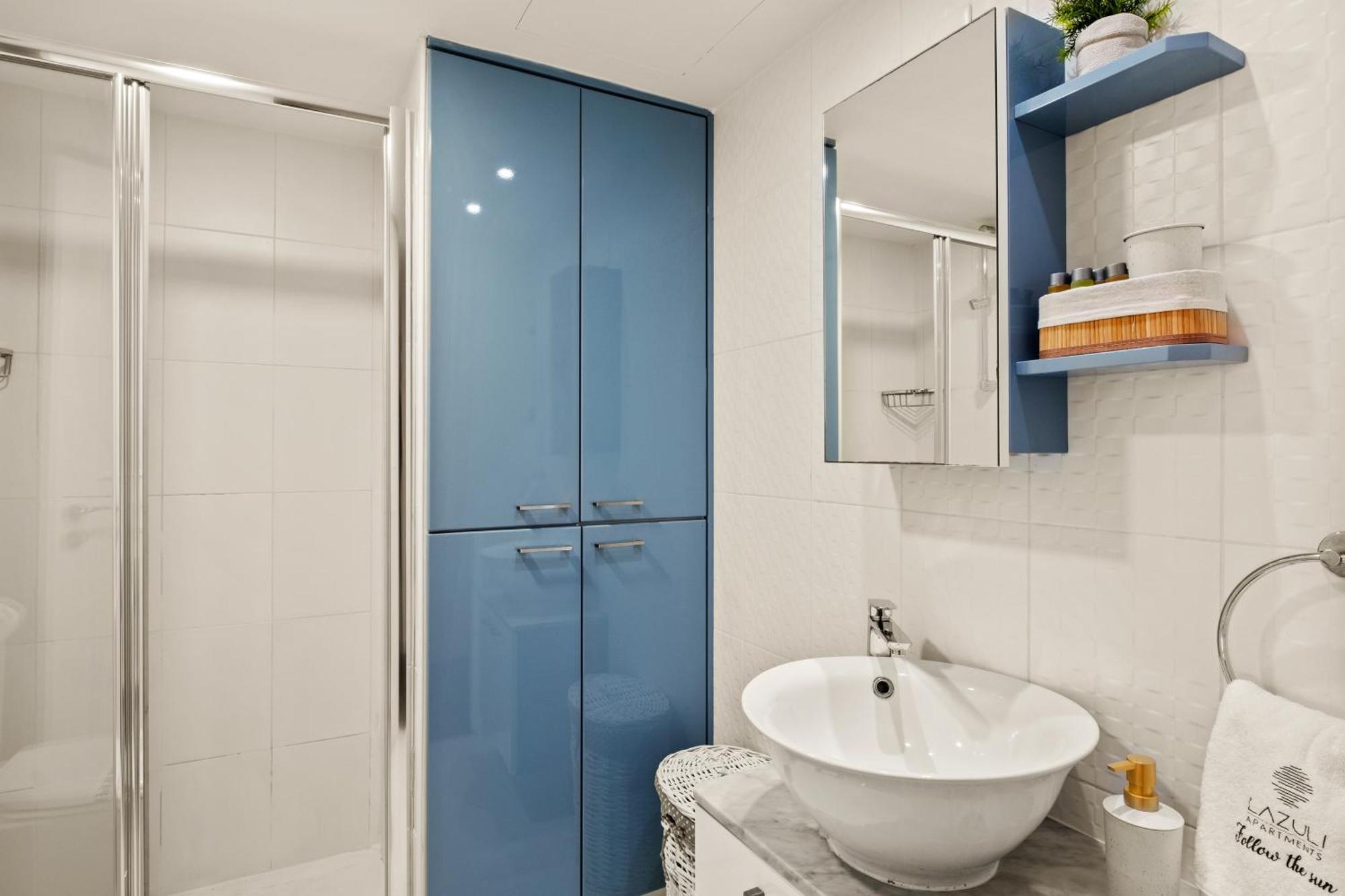 Lazuli Sea View Beachfront Ap 254 *