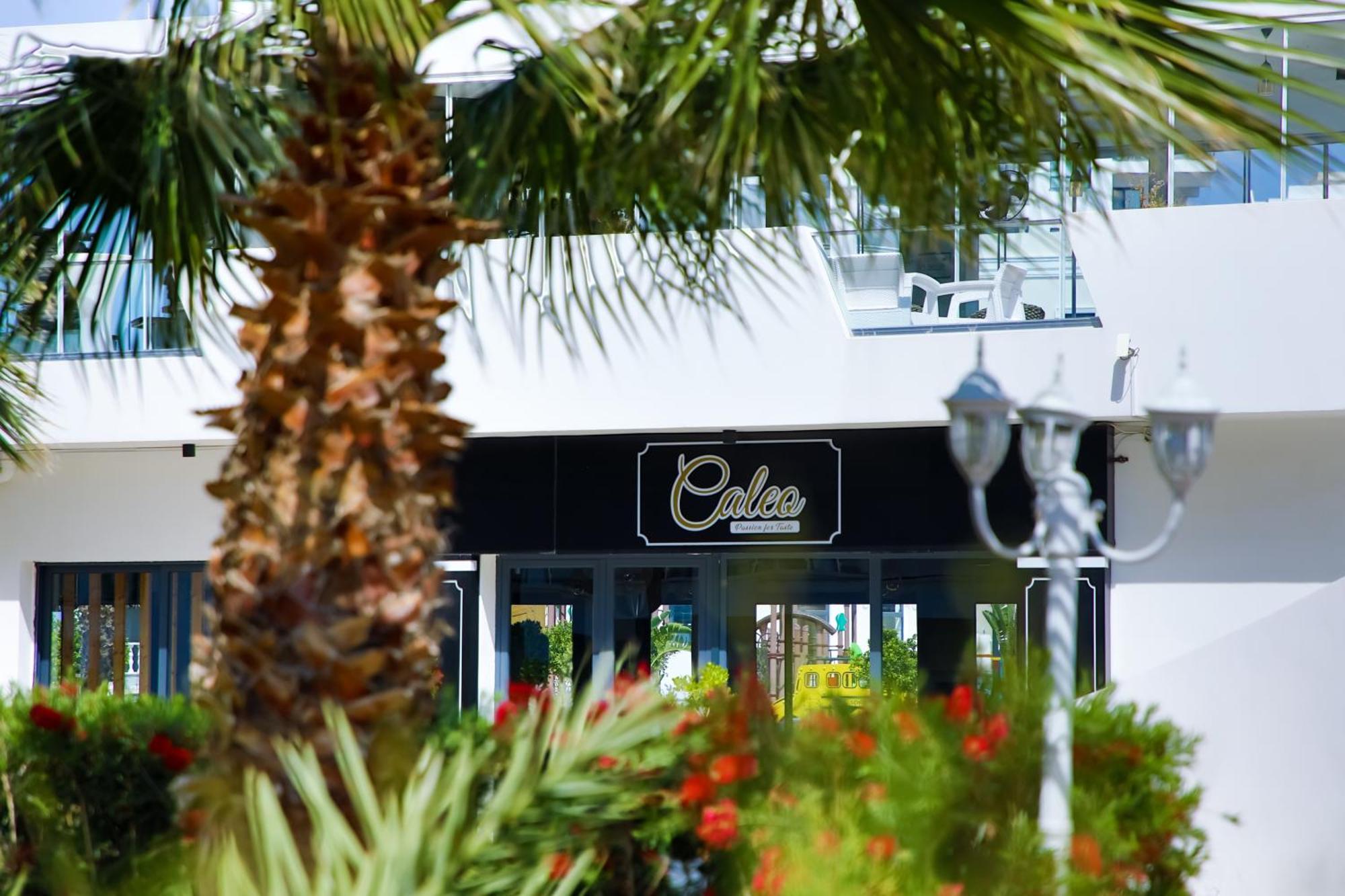 Apartment Luxury Two Bedroom Penthouse In Caesar & Spa, Long *