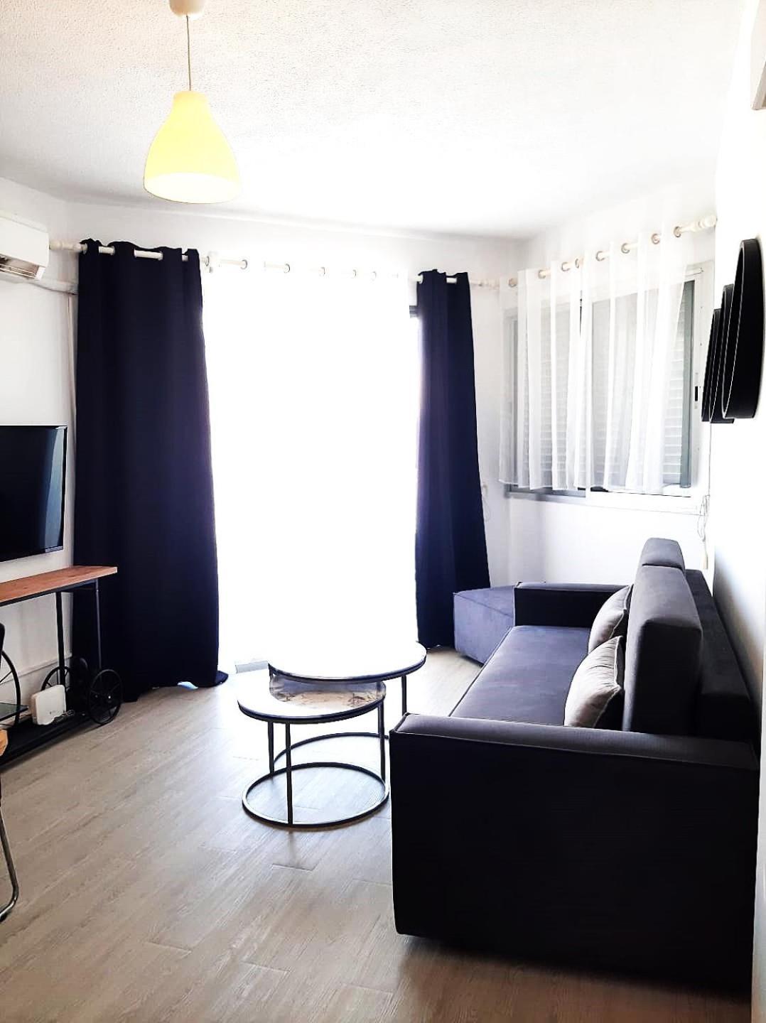 H&o Charming Hideaway Apartment