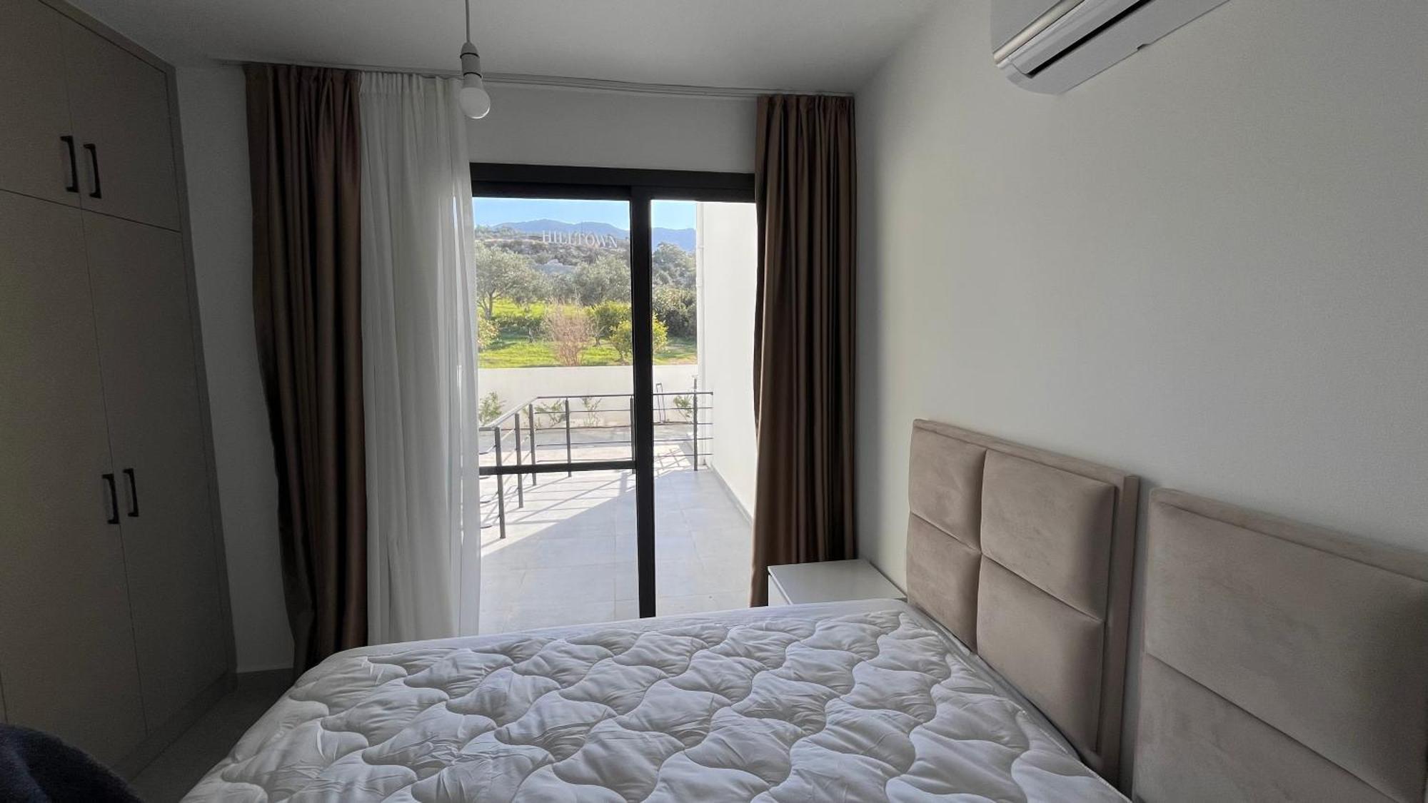 Siesta Beachfront Apartment *