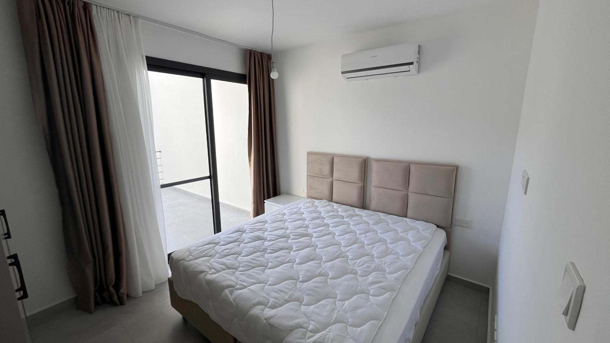 Siesta Beachfront Apartment