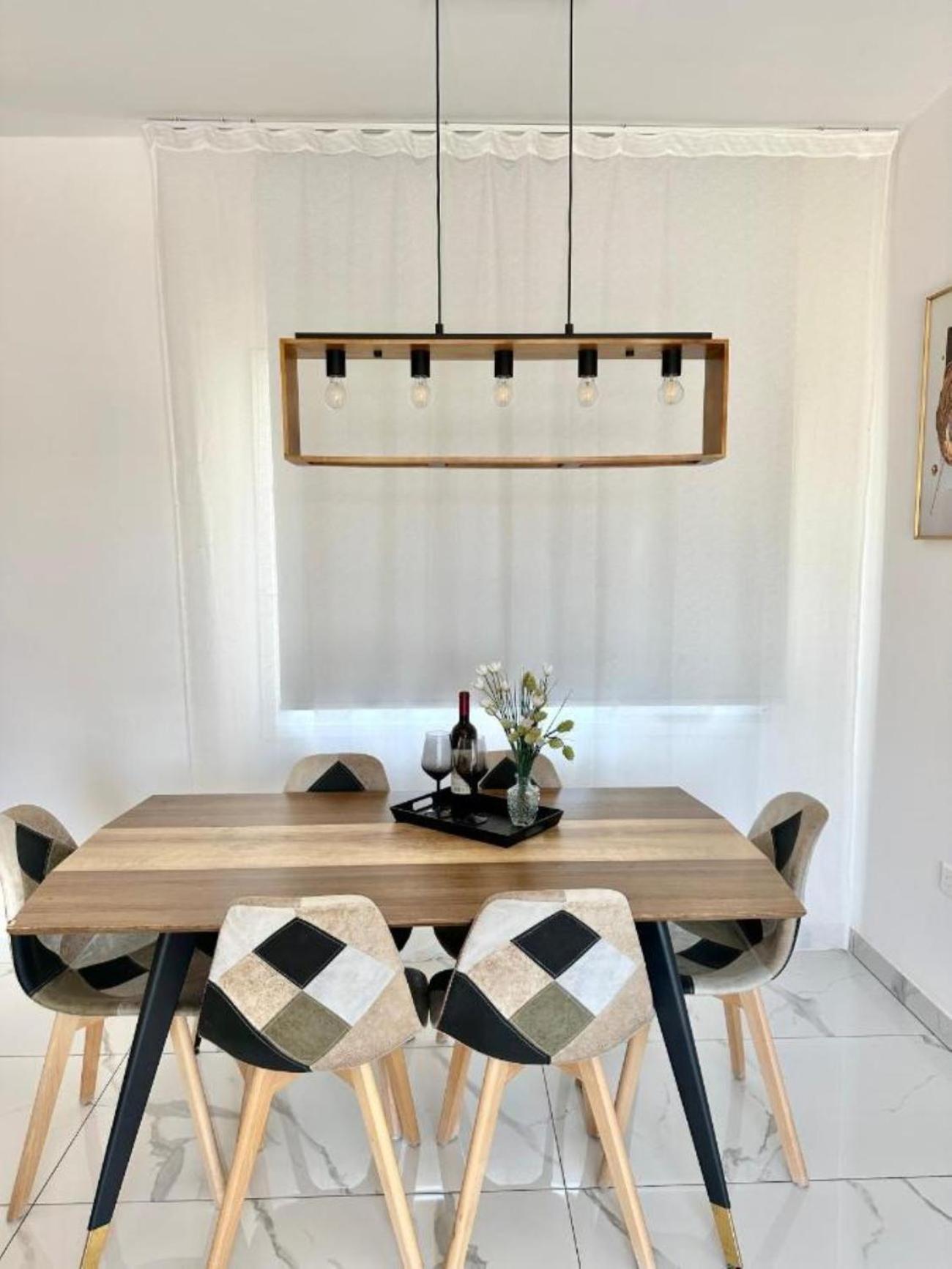 H&o Boulevard Breeze Apartment! Appartement