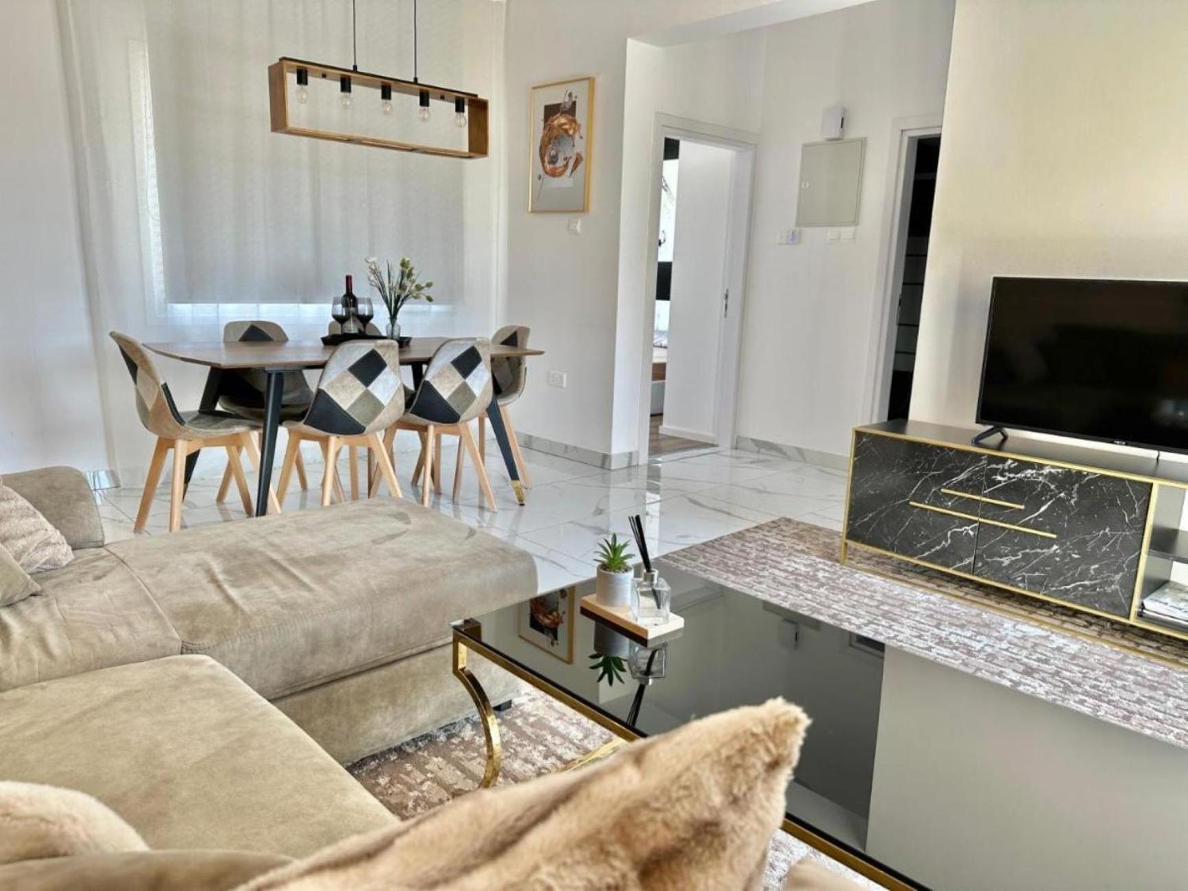 H&o Boulevard Breeze Apartment! Appartement *