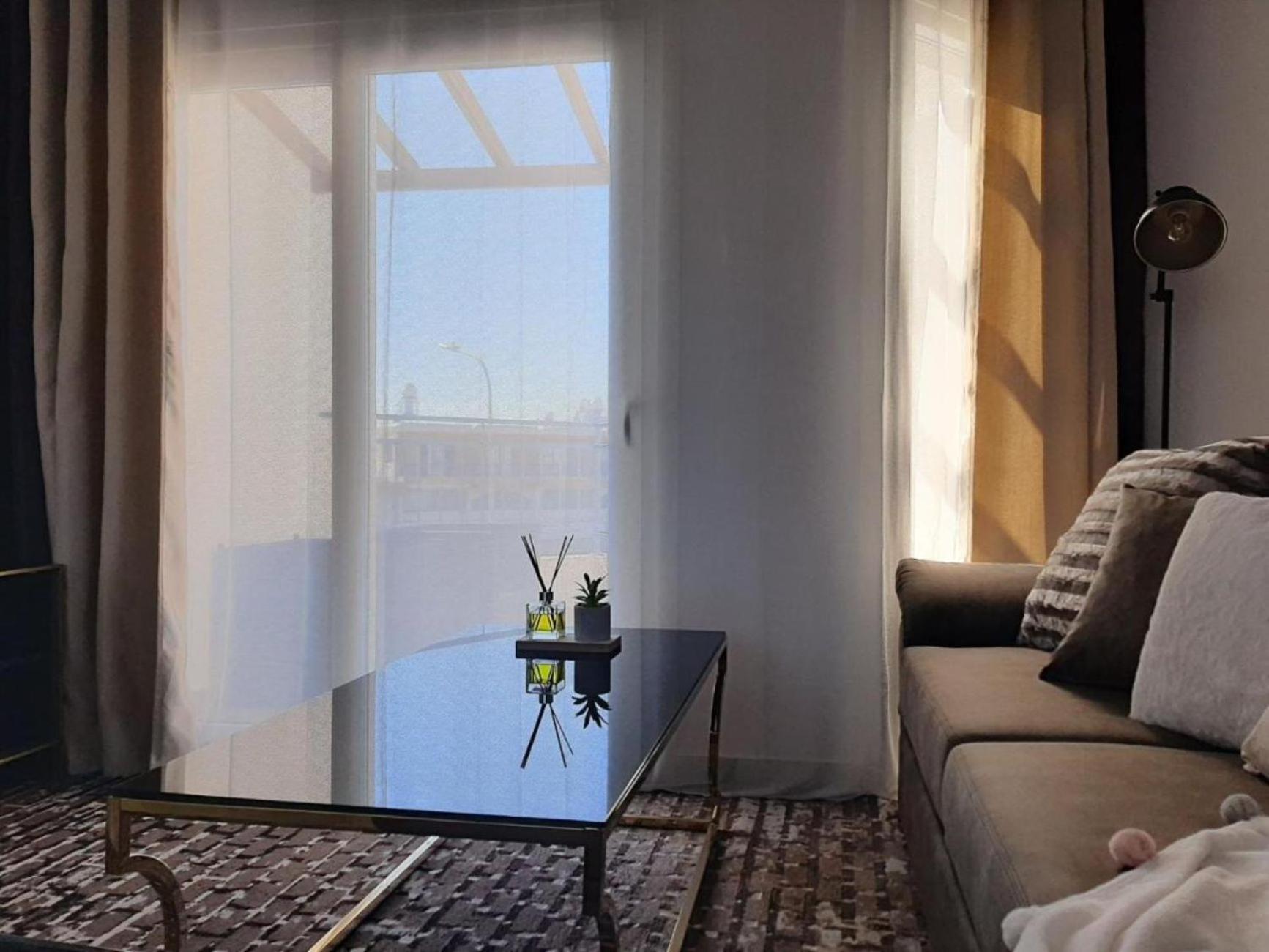 H&o Boulevard Breeze Apartment! Appartement *