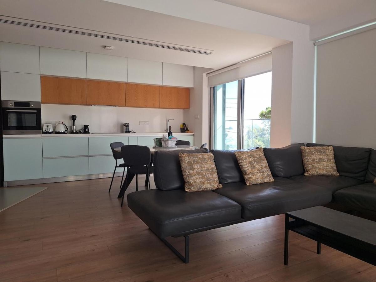 Apartment Luxury Seafront 2 Bedroom