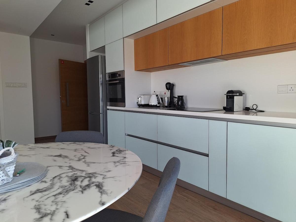 Luxury Seafront 2 Bedroom