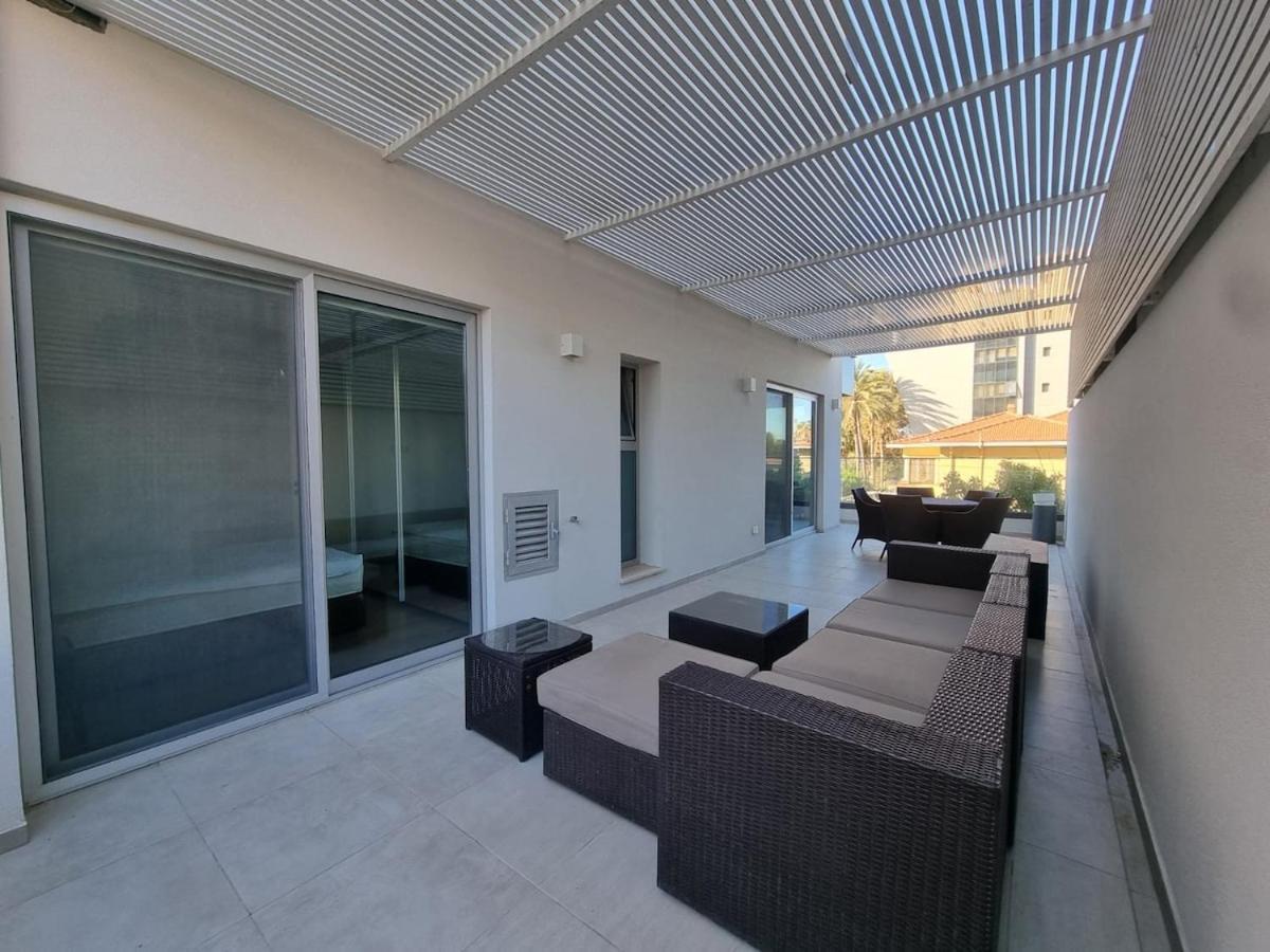 Apartment Luxury Seafront 2 Bedroom