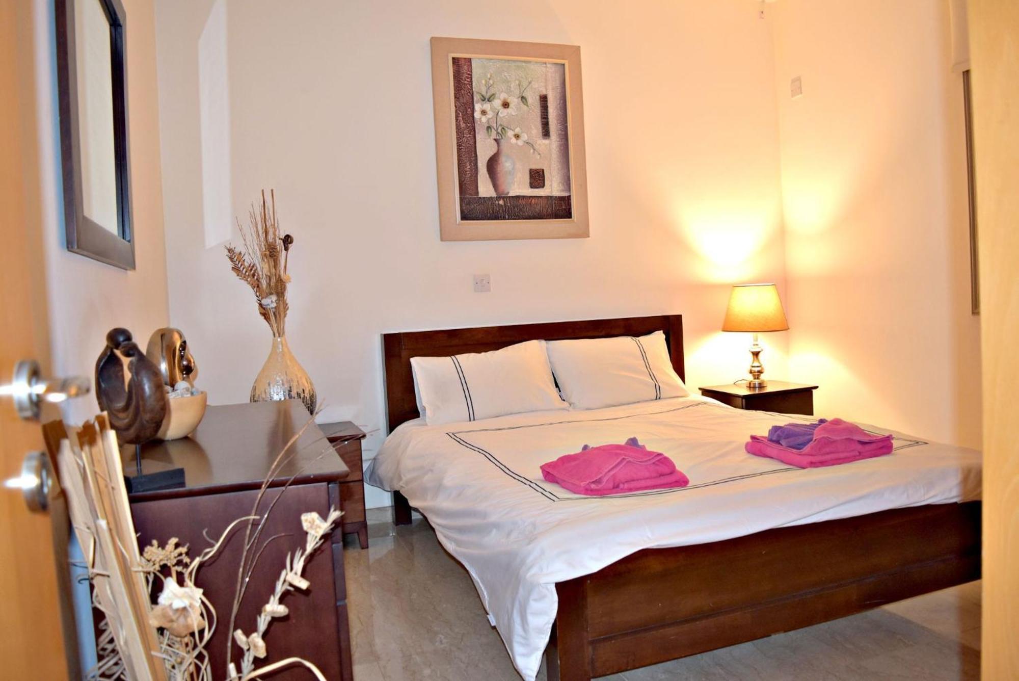 1 Sandy - Heated Pool - Jacuzzi - Private Area - Sea Views