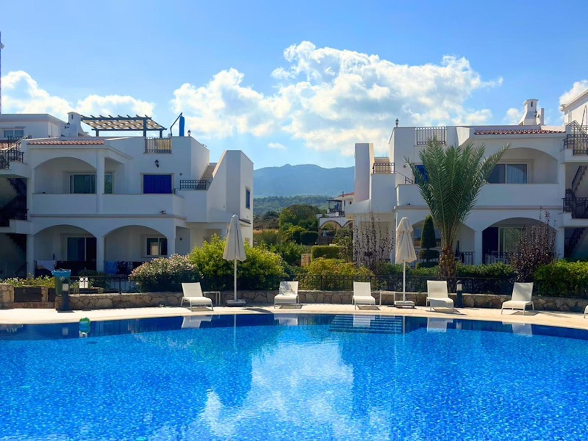 Welcoming 3-bedroom With Ocean Views