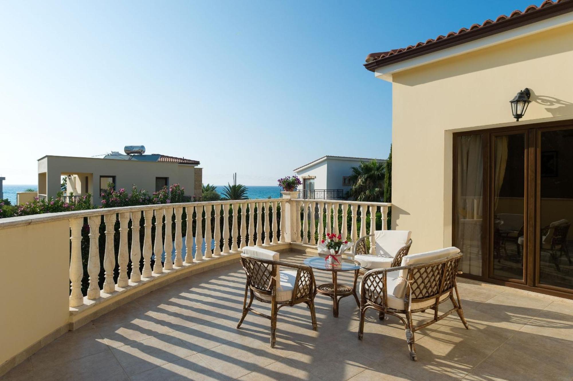 Tsikkos Pende Villa *