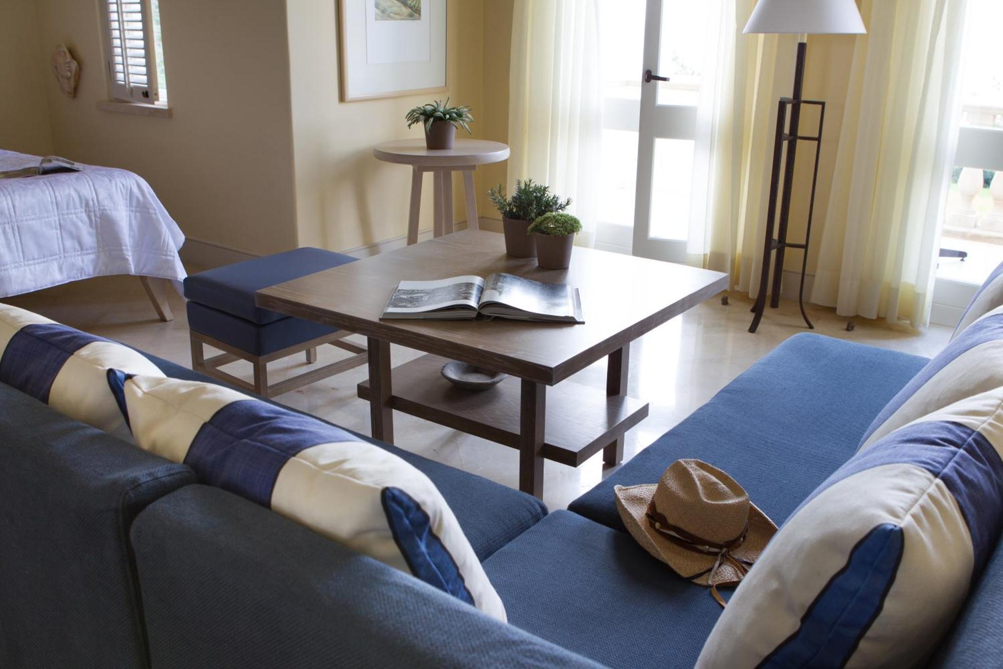 Anassa 5*