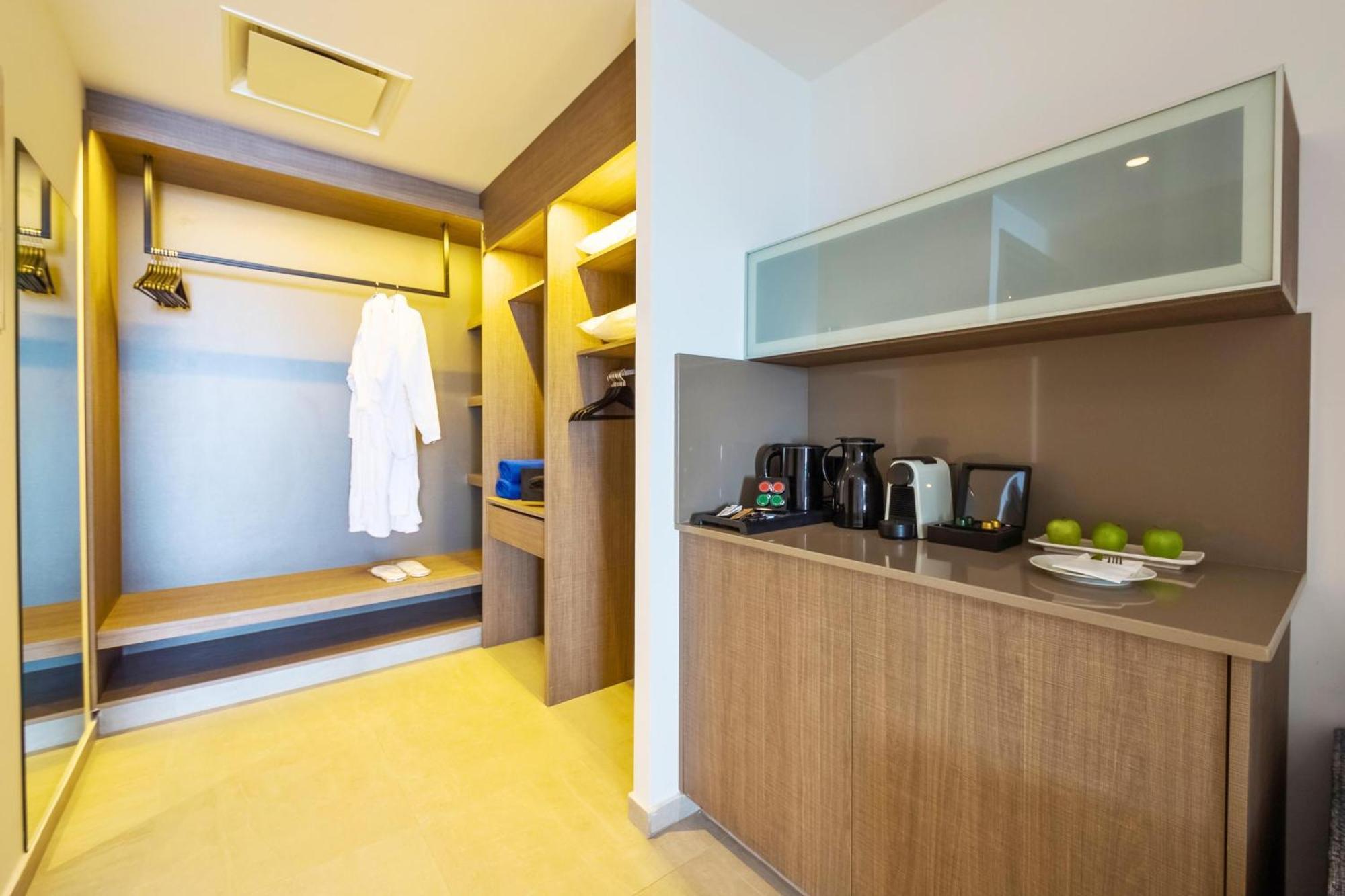 Hotel Cavo Maris