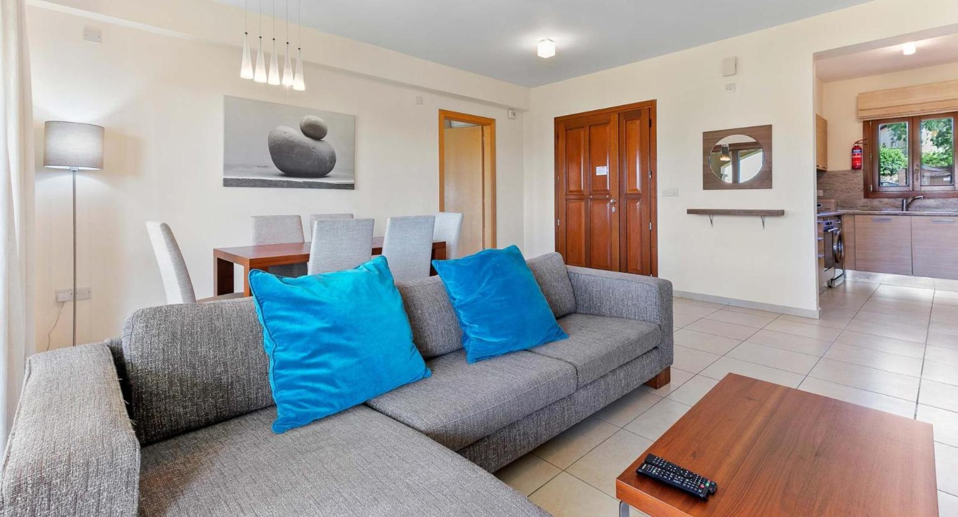 Lovely Ground Floor Pomos With Private Garden And Communal Pool - Aphrodite Hills Apartment Kouklia