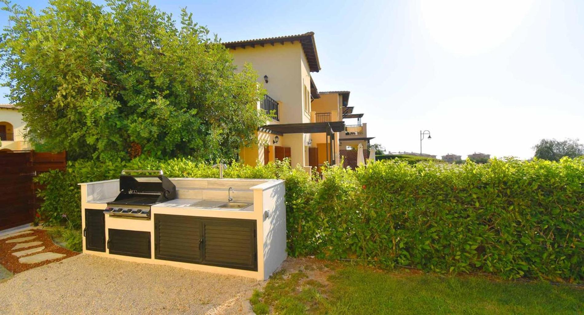 Lovely Ground Floor Pomos With Private Garden And Communal Pool - Aphrodite Hills Apartment *