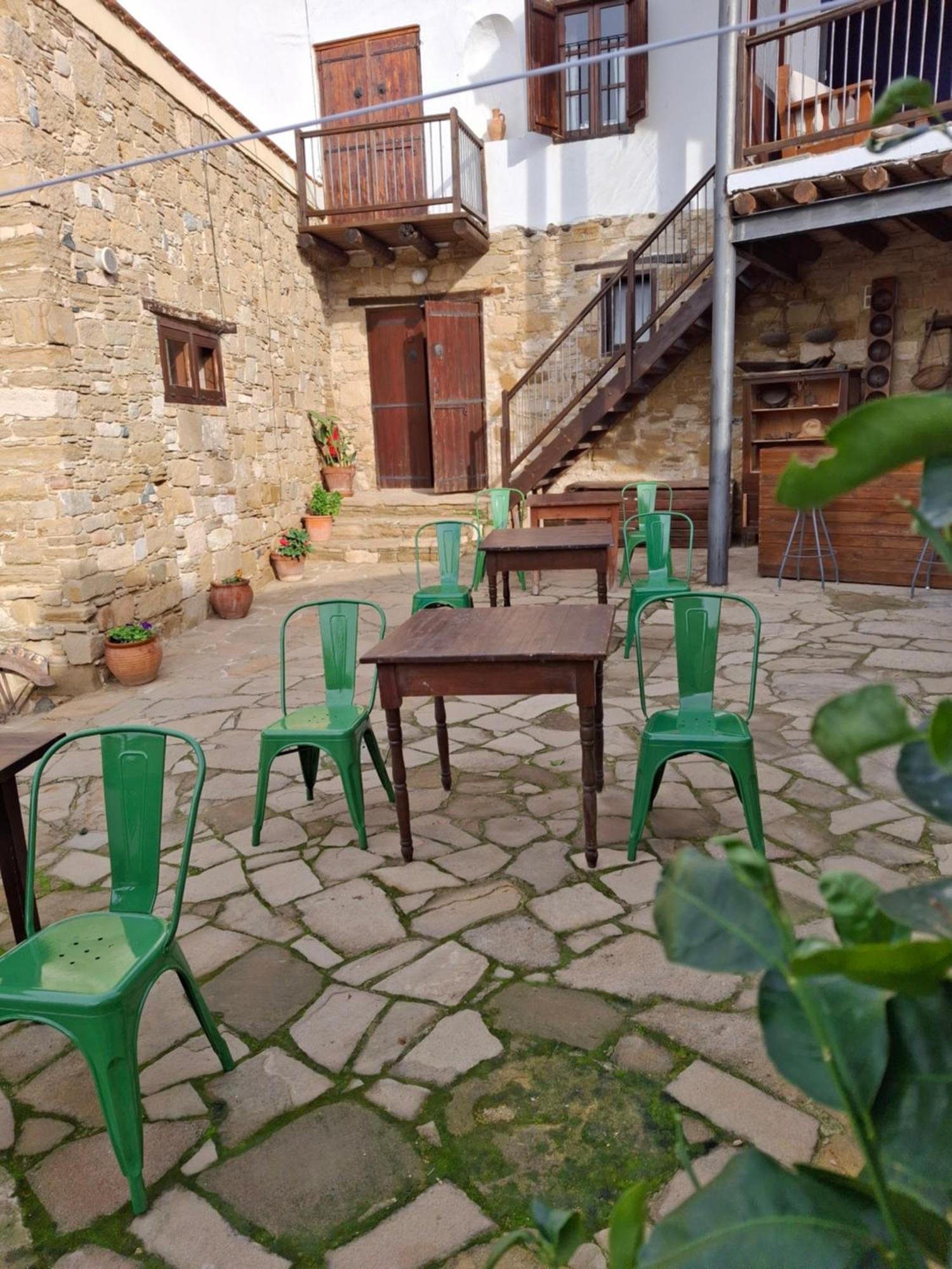 Teacher's House 2* Maroni