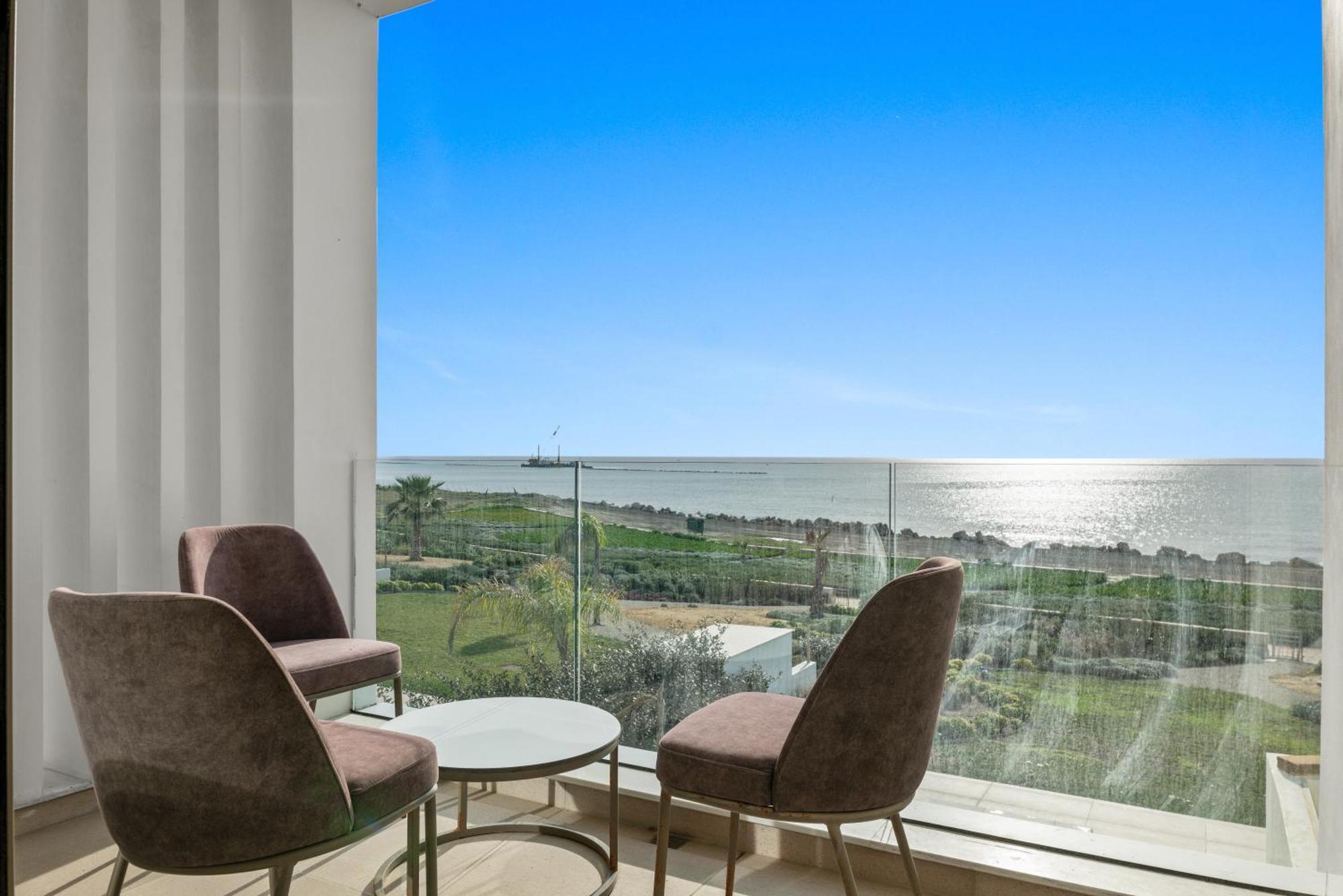 Villa Serenity Waves 2