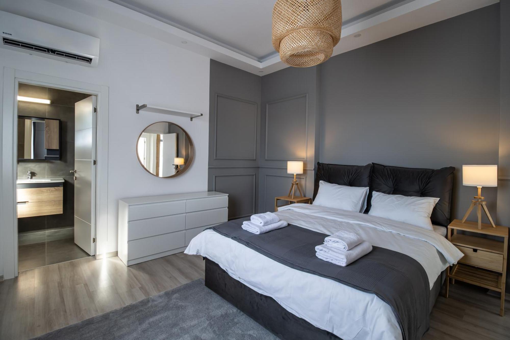 Apartment Luxury Two Bedroom Penthouse In Caesar & Spa, Long *