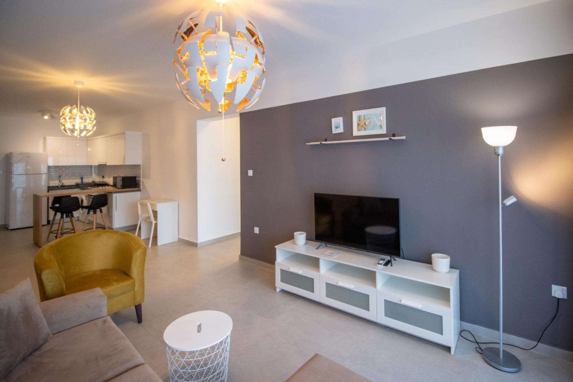 Ground Garden & Pool View Spacious At Caesar & Apartment Famagusta (Northern Cyprus)