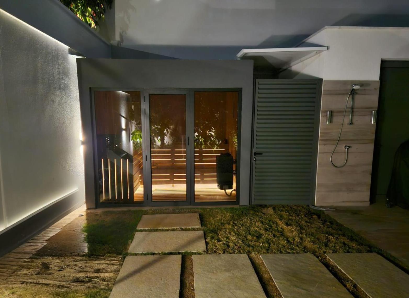 Tg New Luxury Private Resort Villas - Heated Salty Swimming Pool, Outdoor Jacuzzi, Sauna, Exotic Garden *
