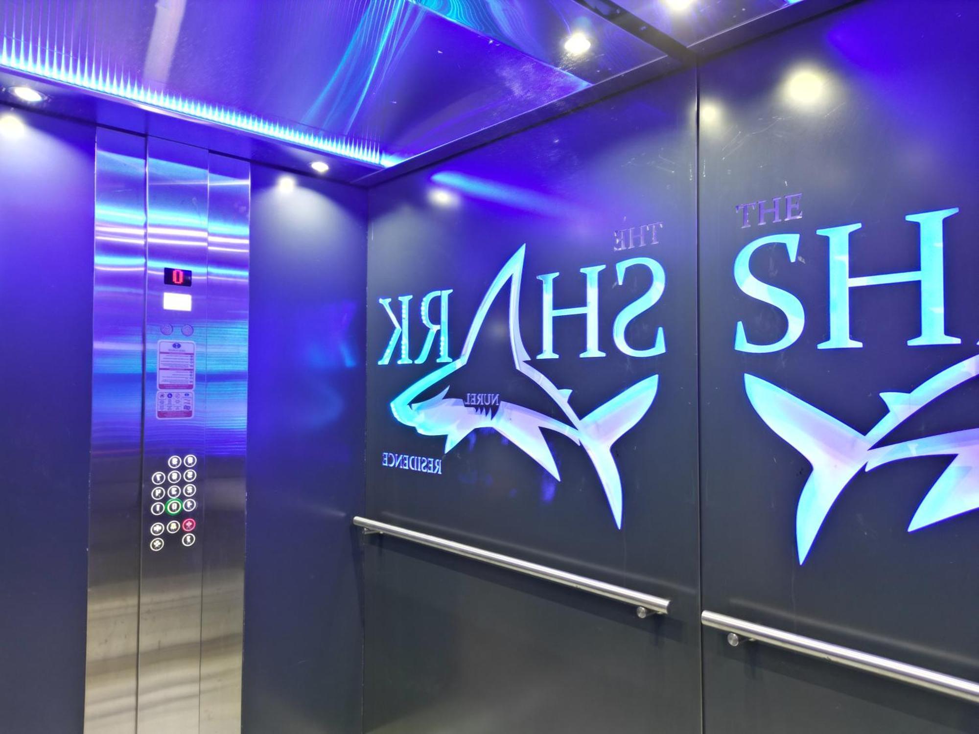 Nurel Shark Hotel *