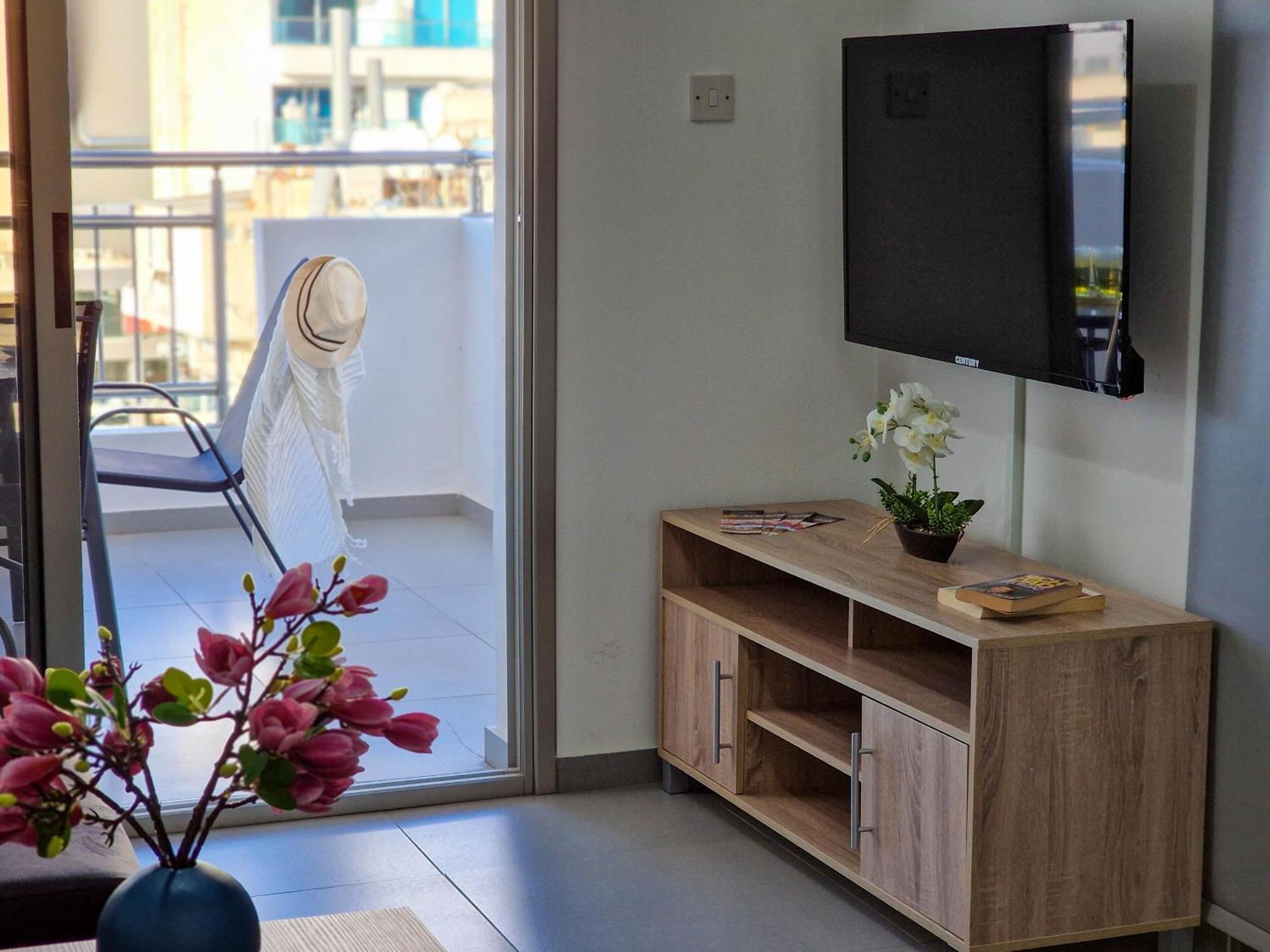 Airbnsea Centre Side Sea View