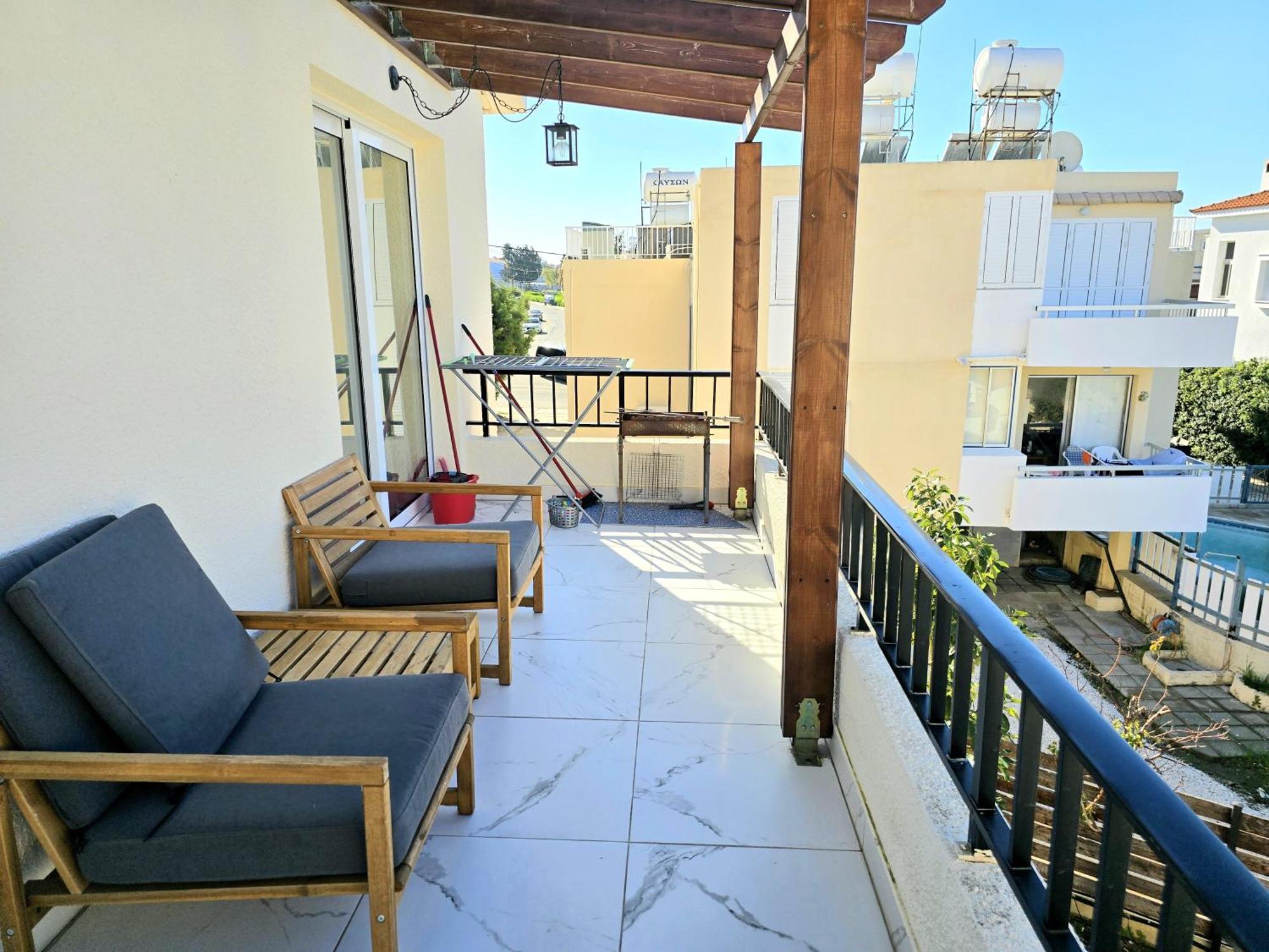 Newly Renovated 2 Bedroom With Pool & Seaview Apartment