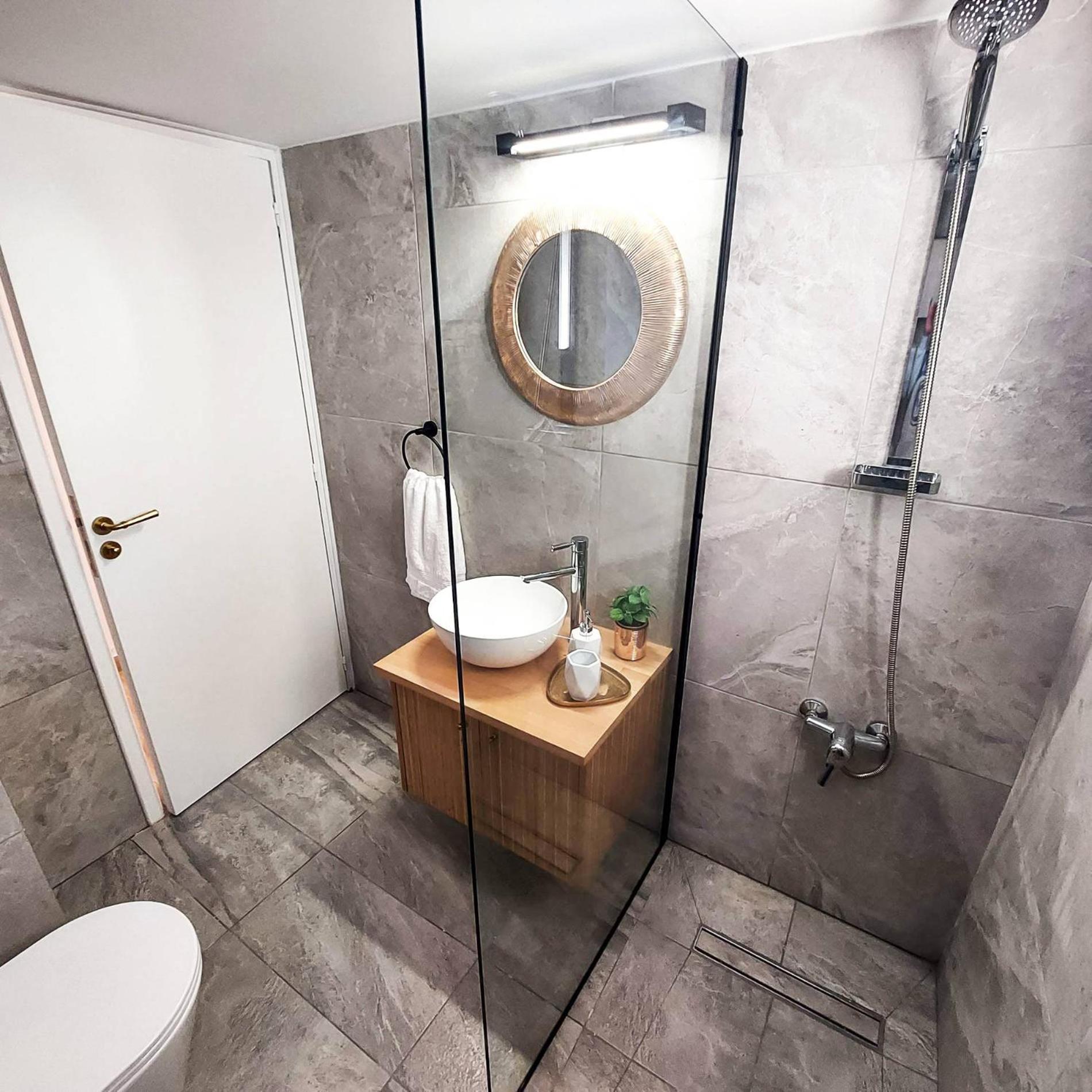 Apartment Seaview Luxury Chloraka Paphos, Pool, Smart Tv 65 Inch *