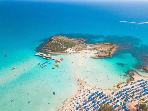Corfu Hotel