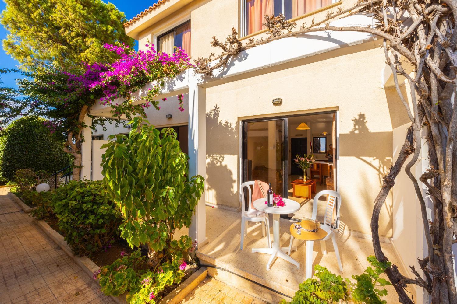 Tavros Aparthotel