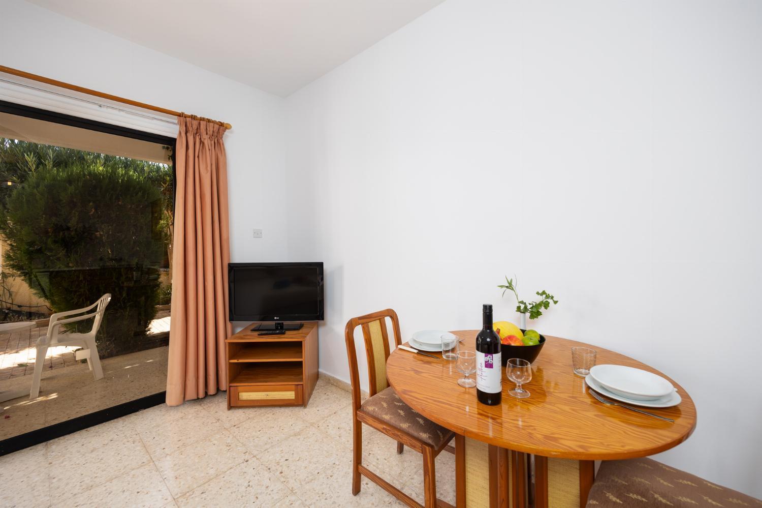 Tavros Aparthotel Polis