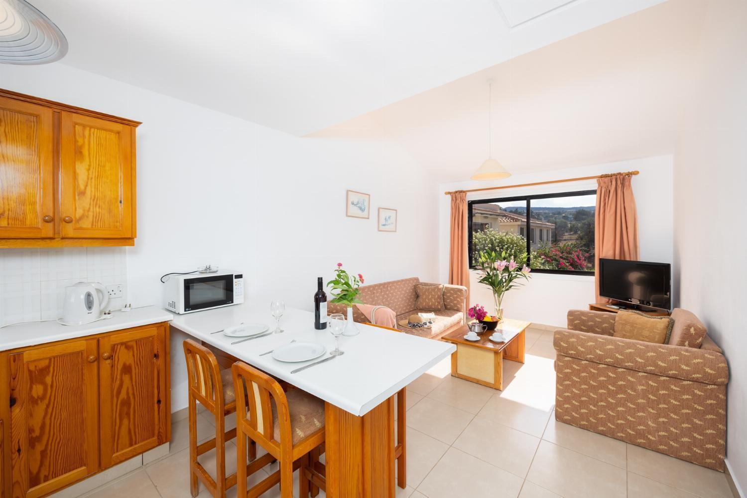 Tavros Aparthotel Polis