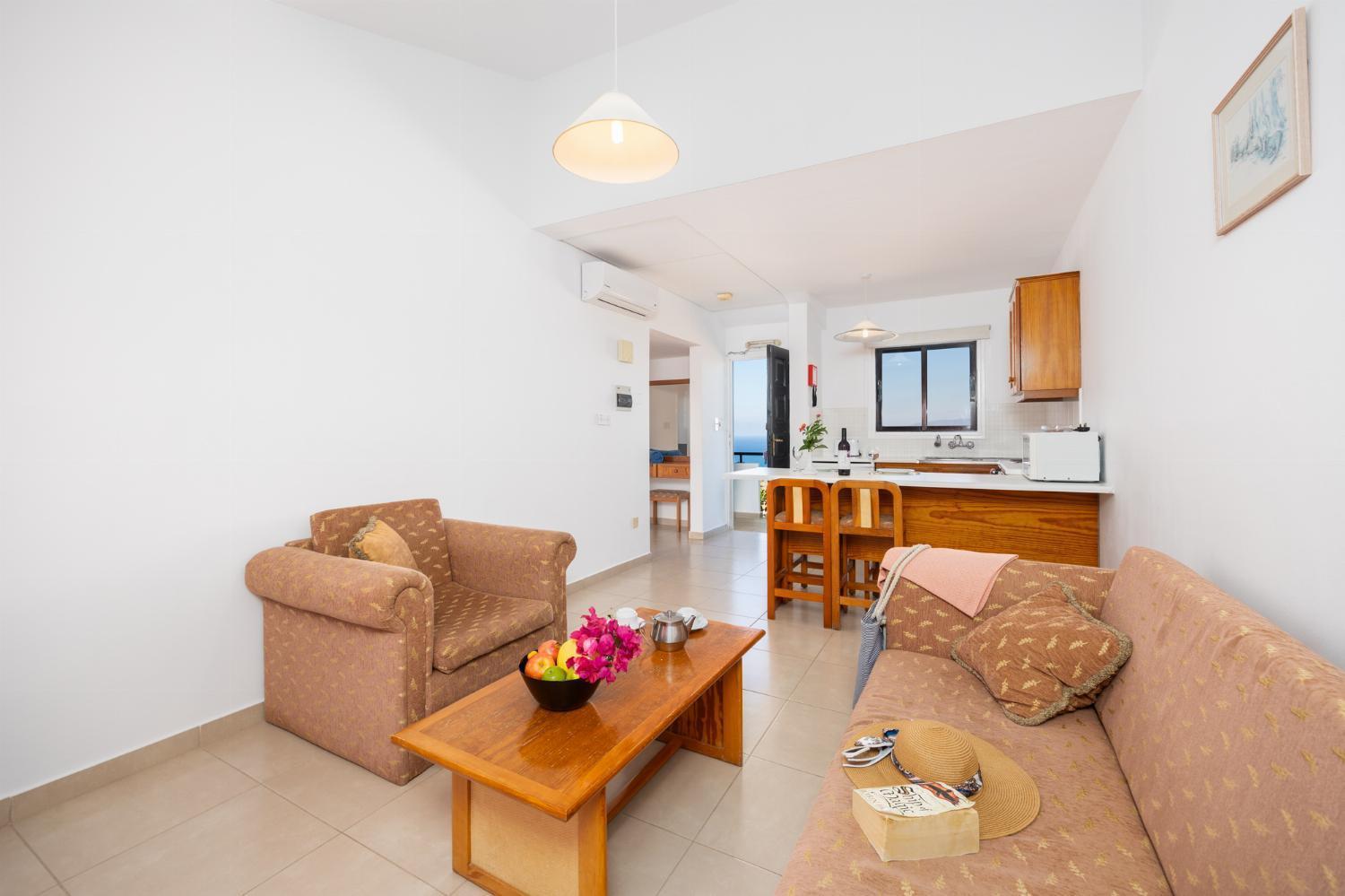 Tavros Aparthotel Polis