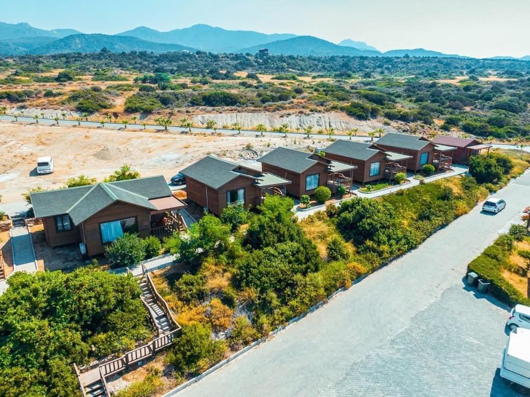 Guest house Zambak Village & Restaurant Superb Seafront Location !