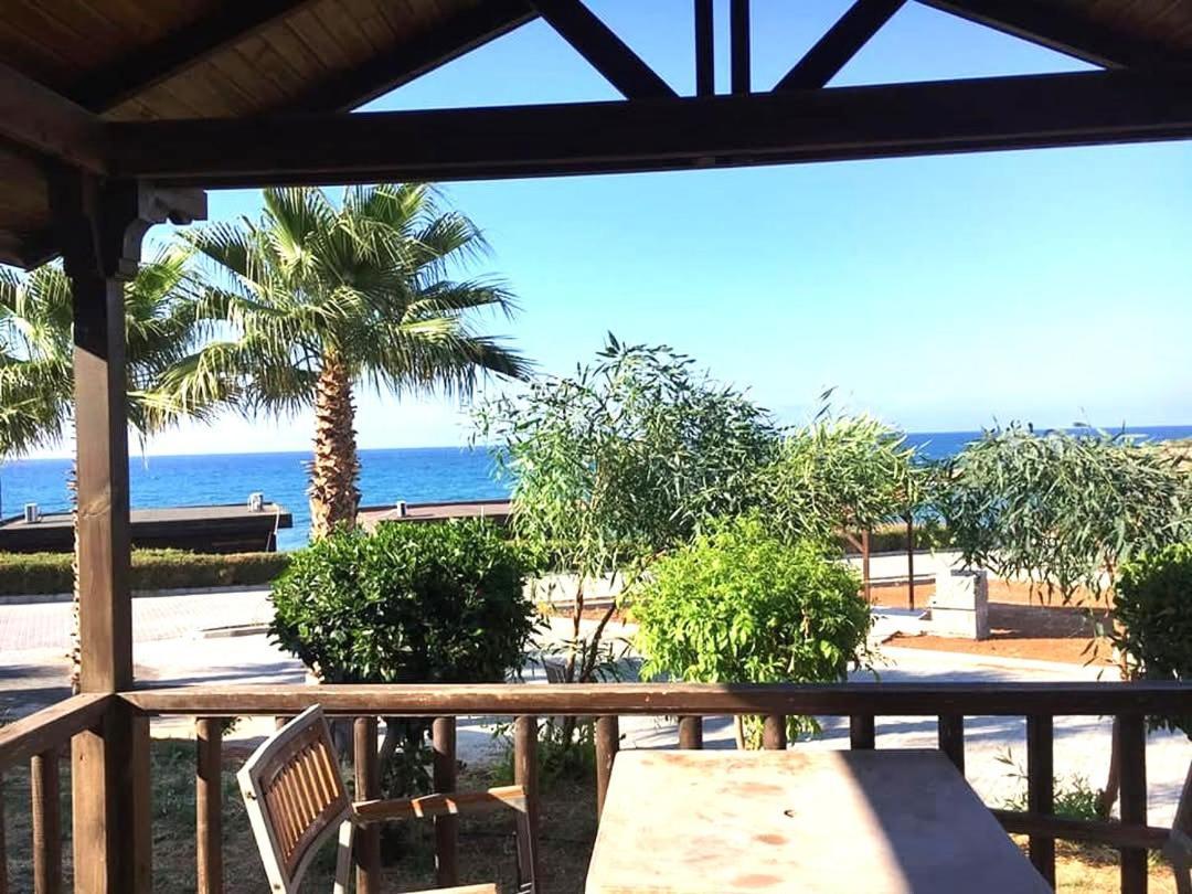 Guest house Zambak Village & Restaurant Superb Seafront Location ! *