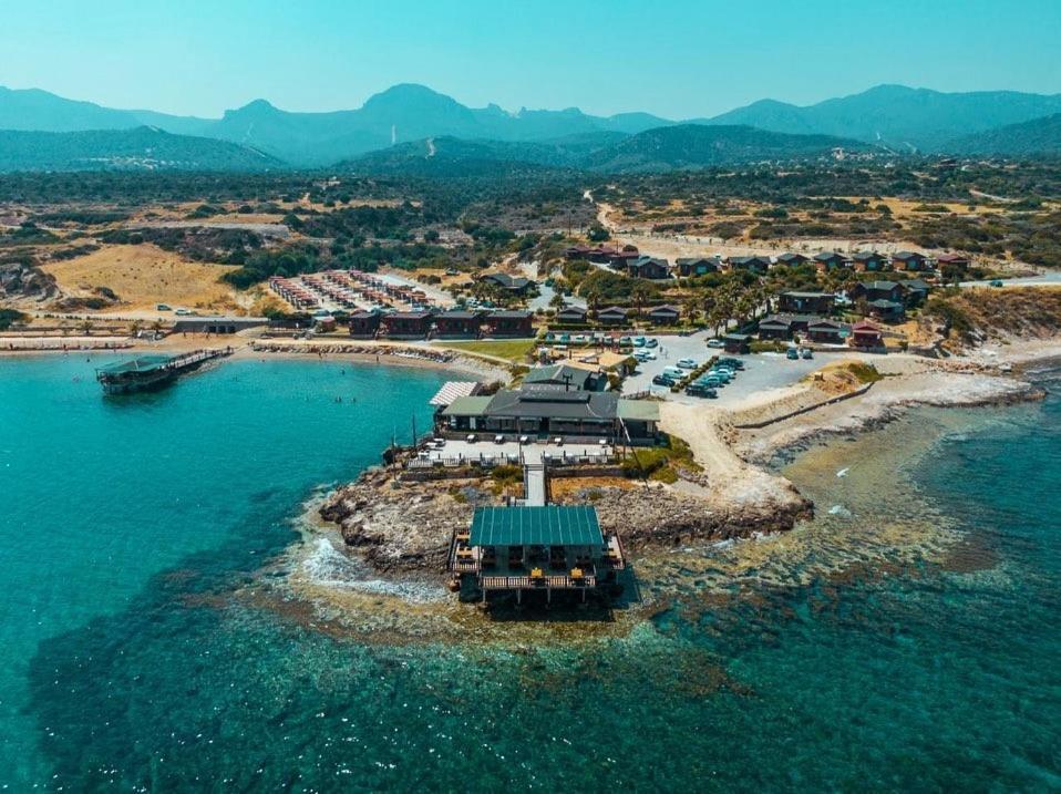 Zambak Village & Restaurant Superb Seafront Location ! Agios Georgios (Girne)