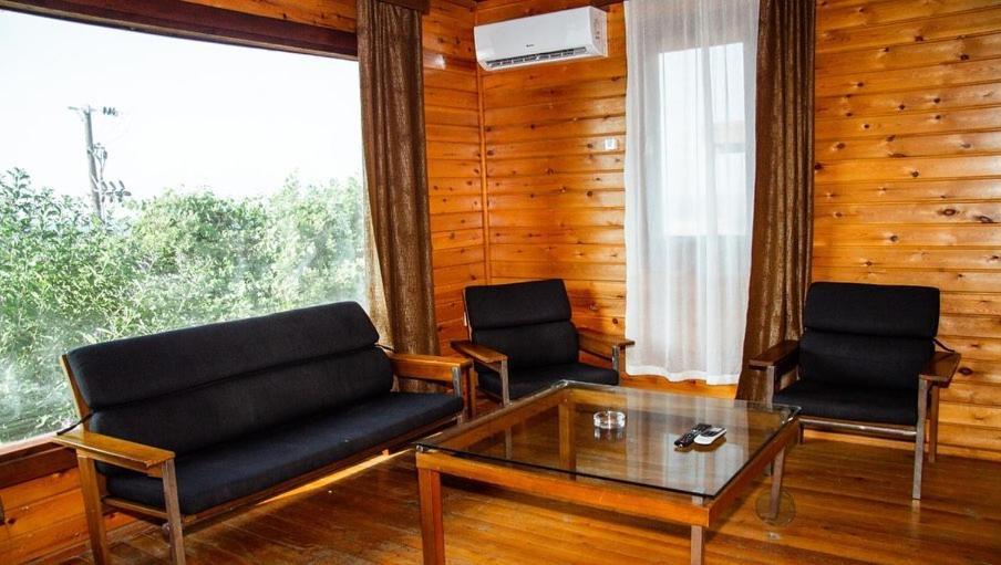 Zambak Village & Restaurant Superb Seafront Location ! Guest house Agios Georgios (Girne)