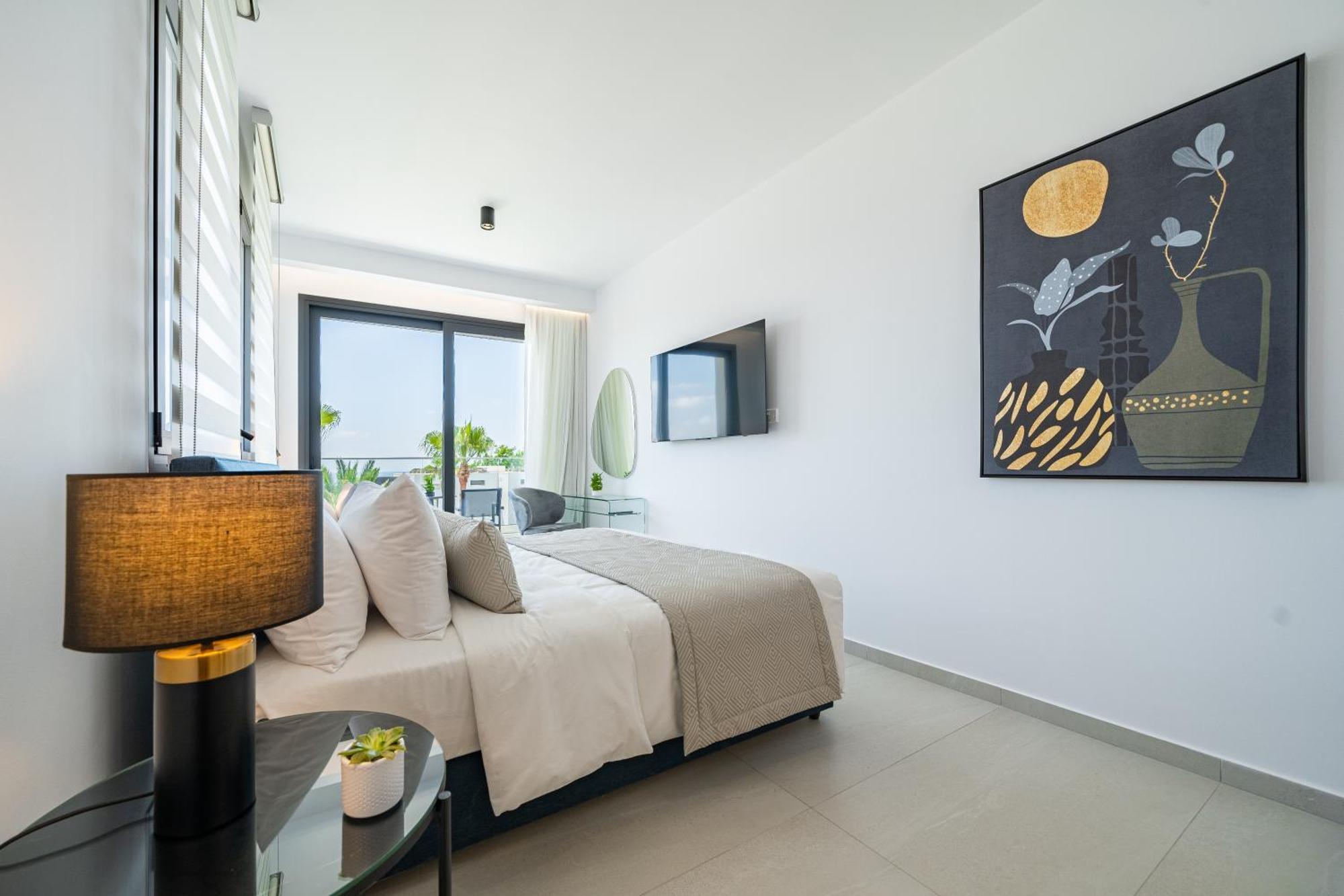 Aparthotel Waterside Sea View *