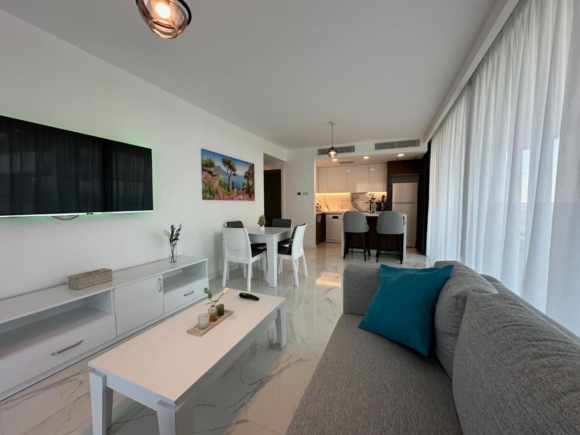 Grand Sapphire Luxury By Myguest Cyprus
