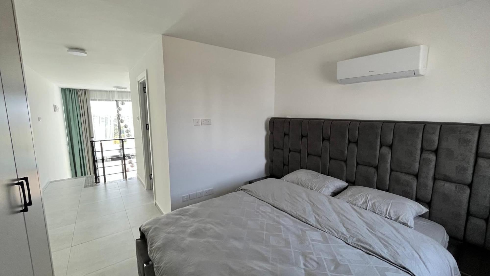 Apartment Siesta Beachfront