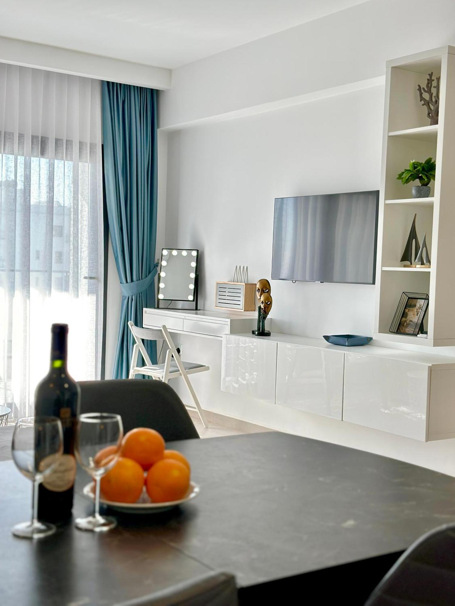 Apartment With Sea View In Cyprus