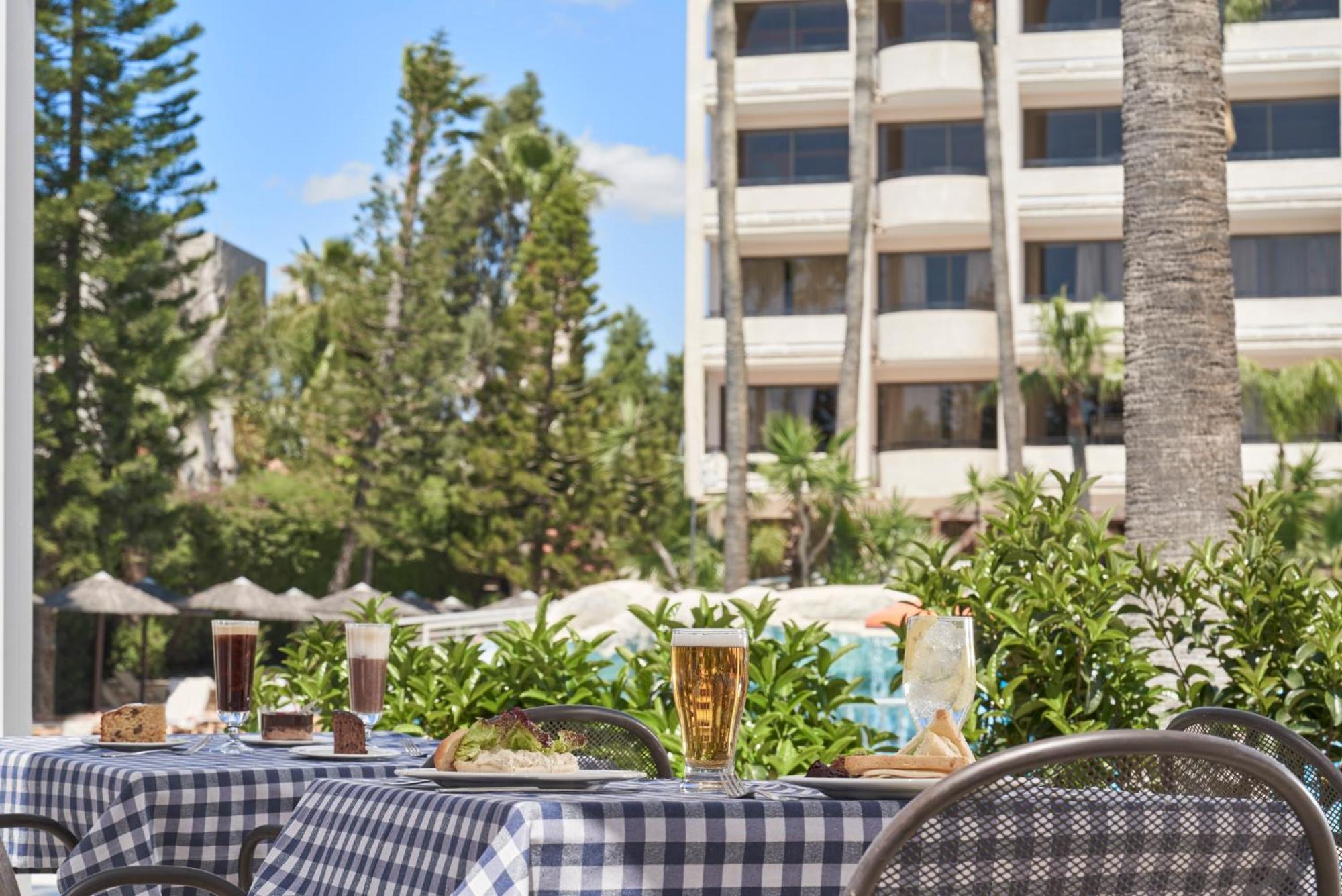 Hotel Atlantica Oasis 4*