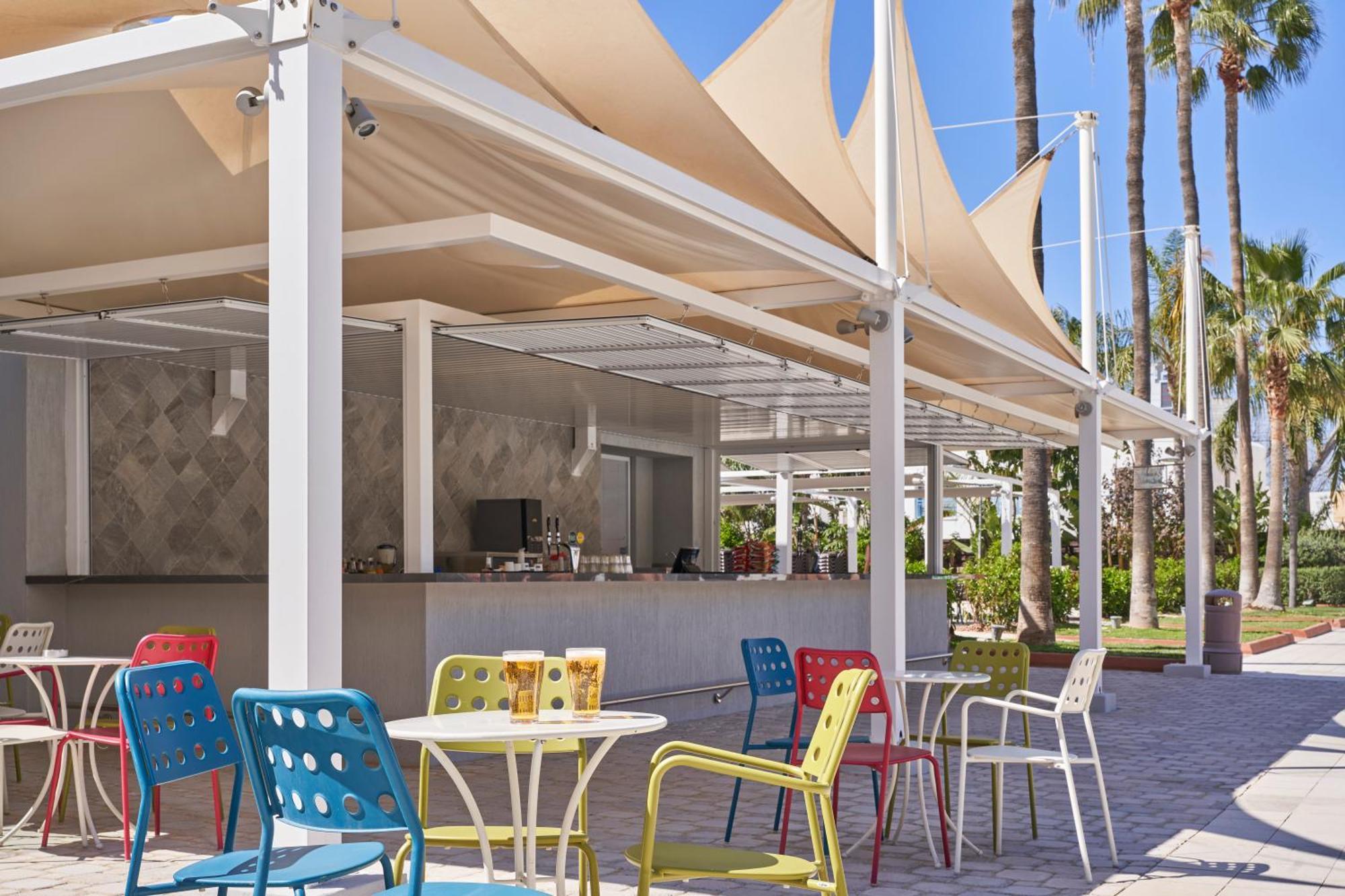 Hotel Atlantica Oasis Limassol