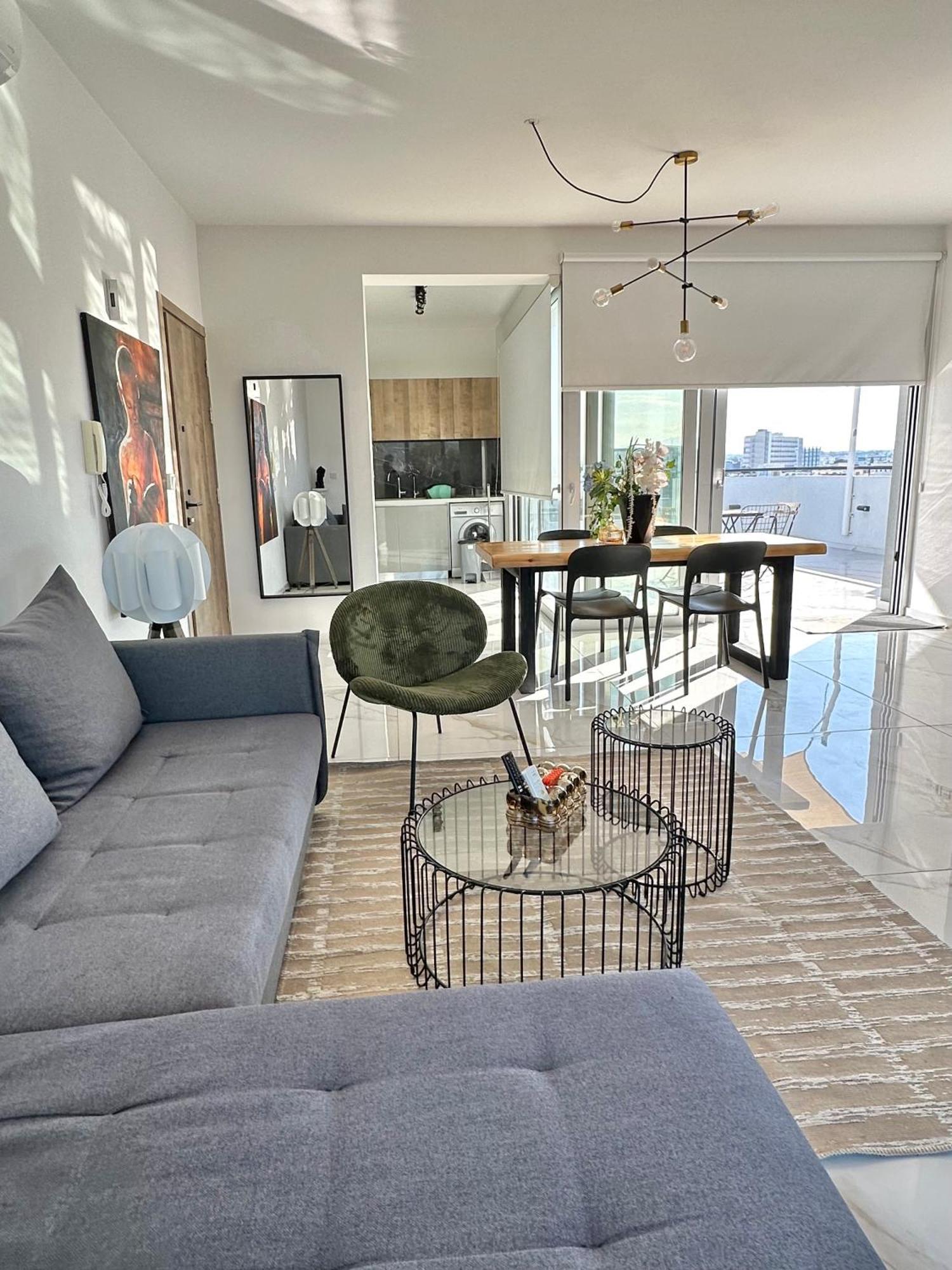 Luxury Penthouse-panoramic View-near Unic *
