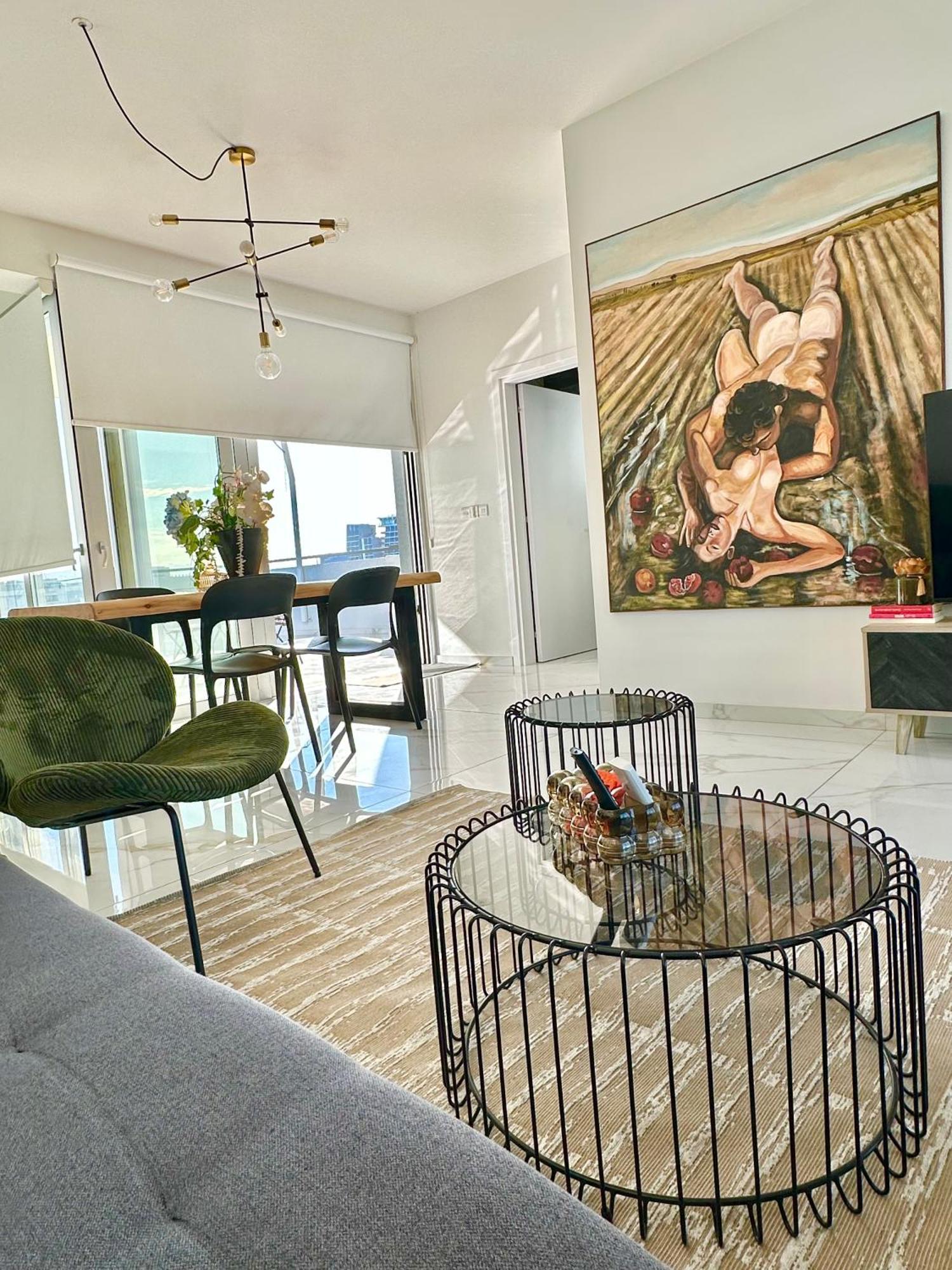 Apartment Luxury Penthouse-panoramic View-near Unic
