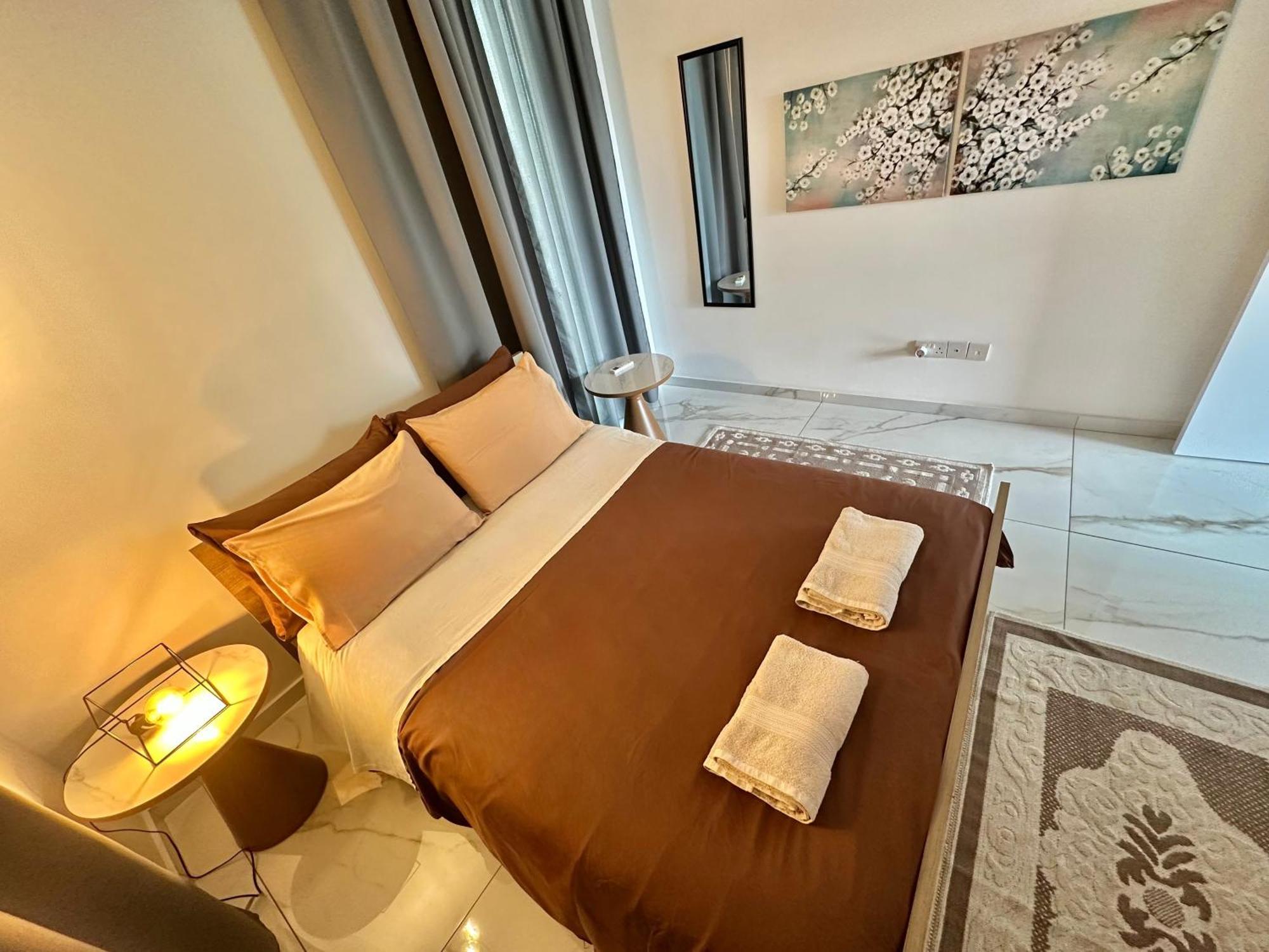 Luxury Penthouse-panoramic View-near Unic *