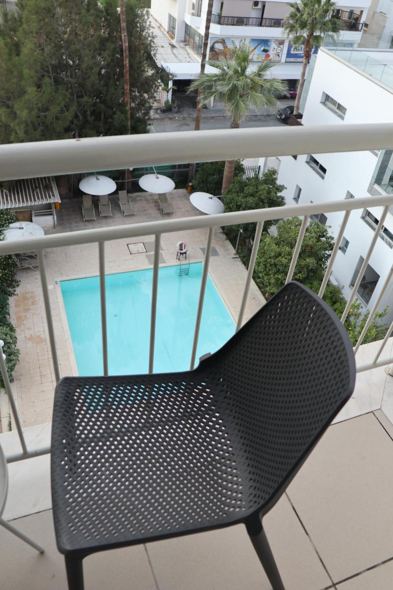 Sunflower Aparthotel 3*