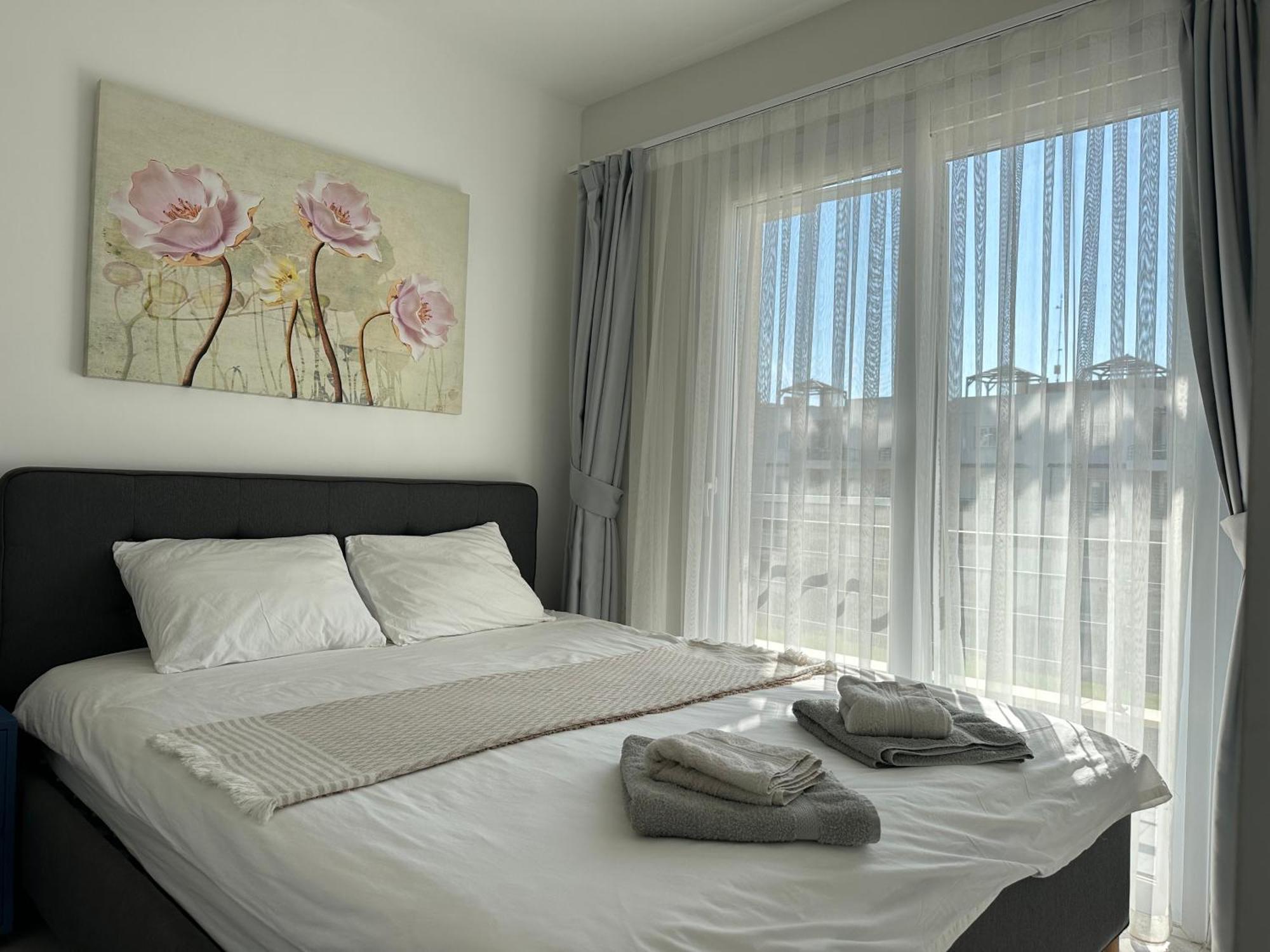 Apartment Relaxing Near The Sea