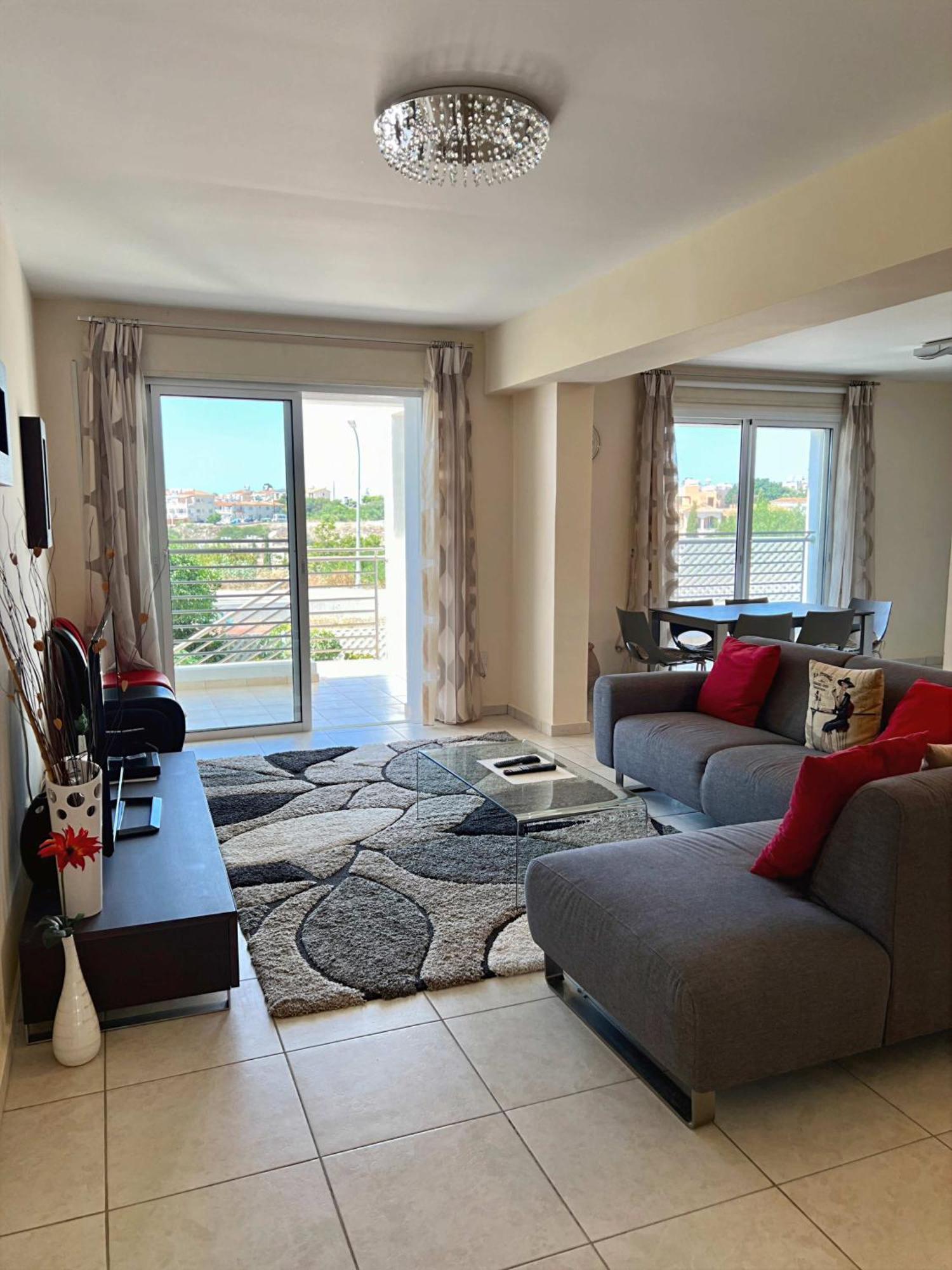 Spacious Sea View Apartment