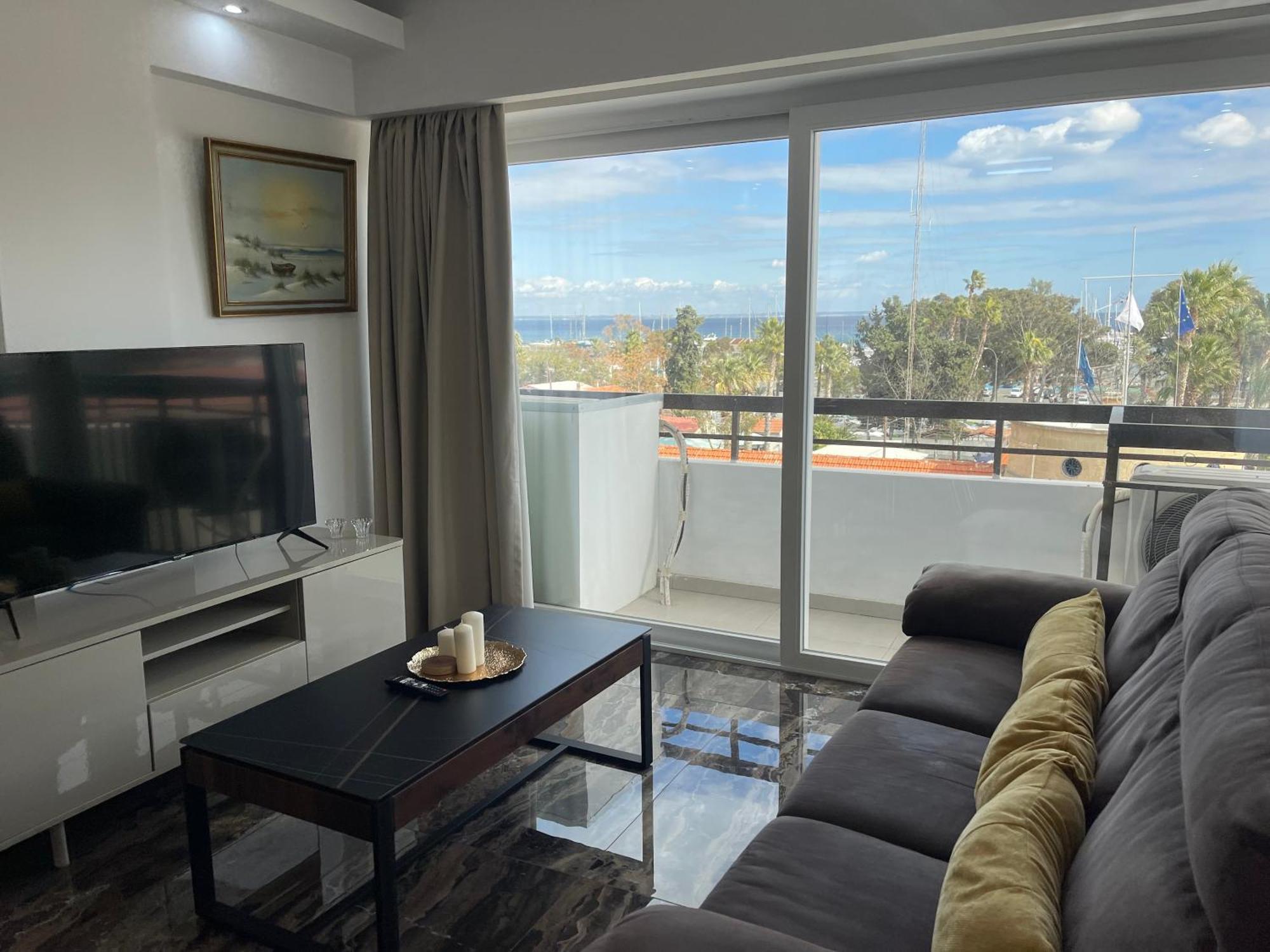 Nautica Luxe Apartment